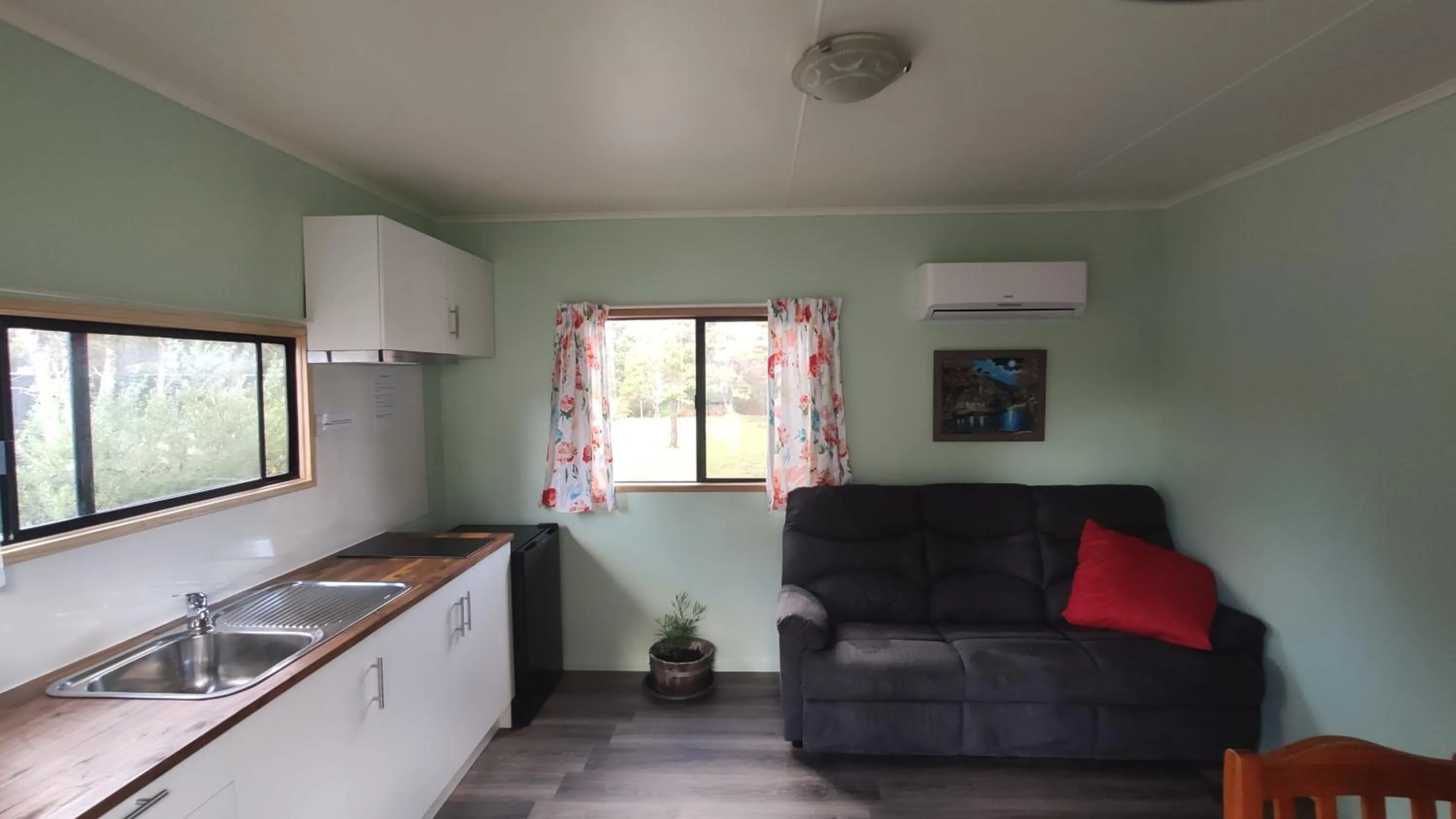 Kitchen or kitchenette in Zeehan Bush Camp
