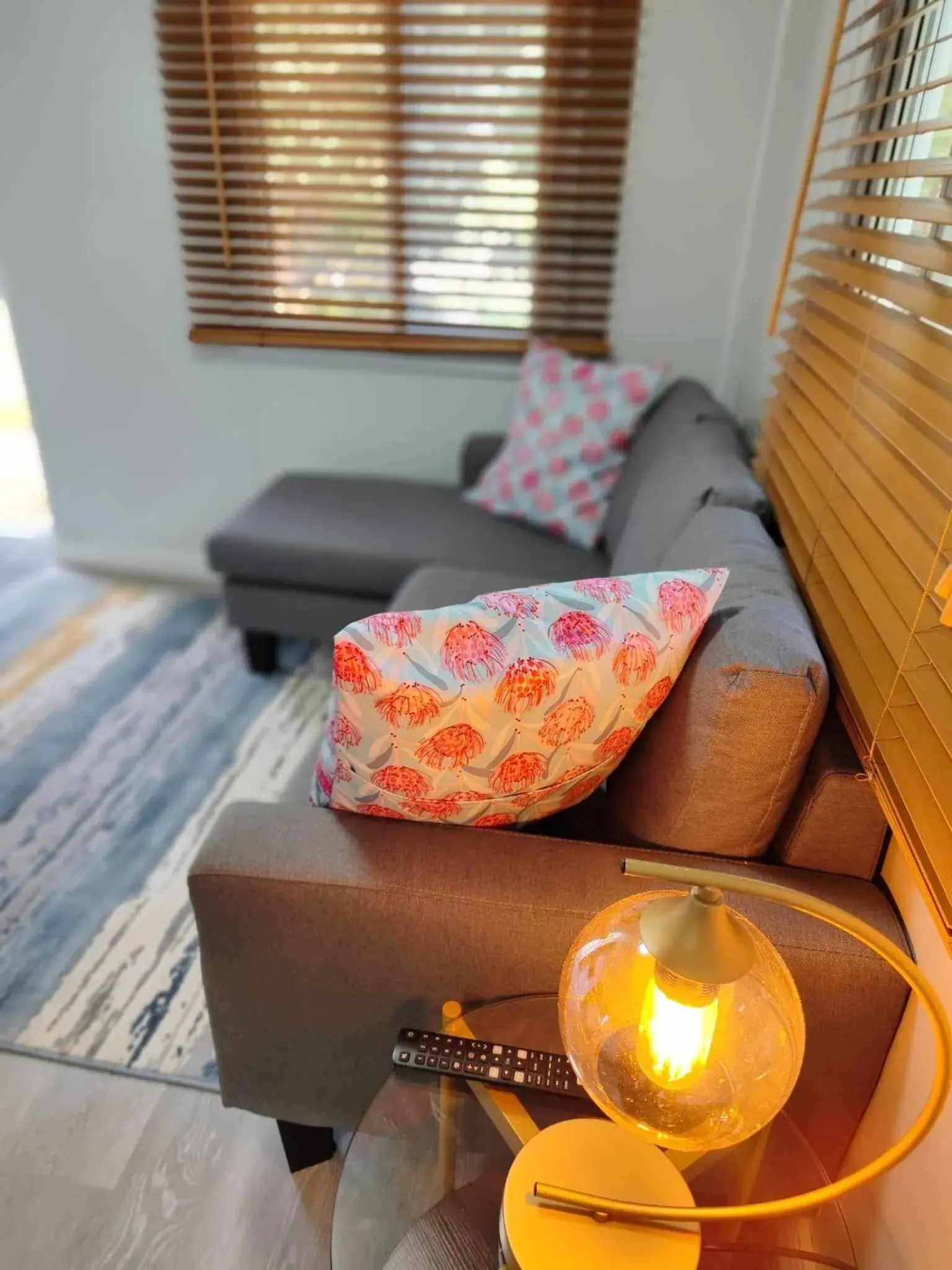 Two-Bedroom Bungalow in Zeehan Bush Camp Two-Bedroom Bungalow in Zeehan Bush Camp