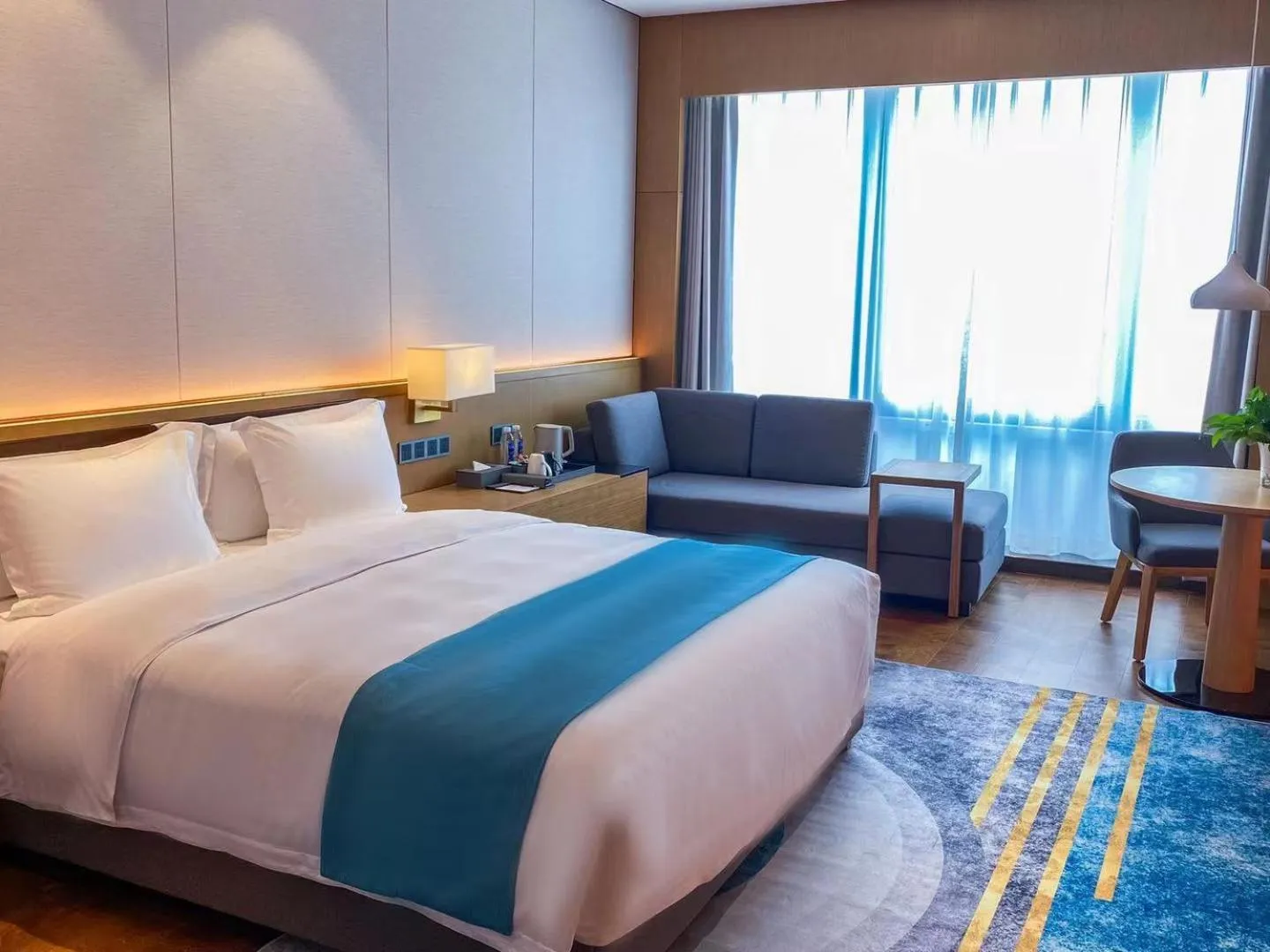 Bed in Howard Johnson by Wyndham Lanting Hotel Ningbo