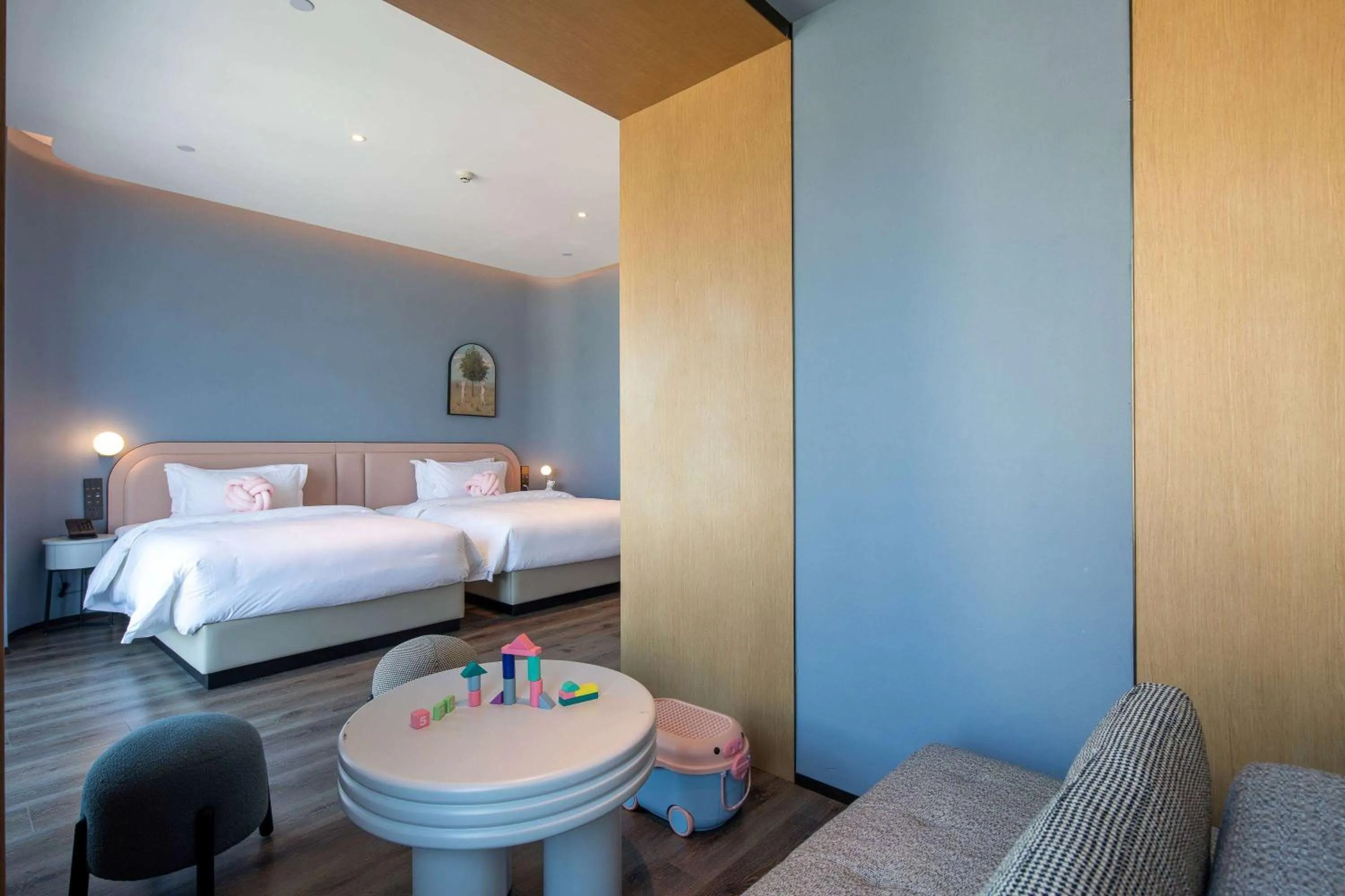 Photo of the whole room in Ramada by Wyndham Shaoyang County West