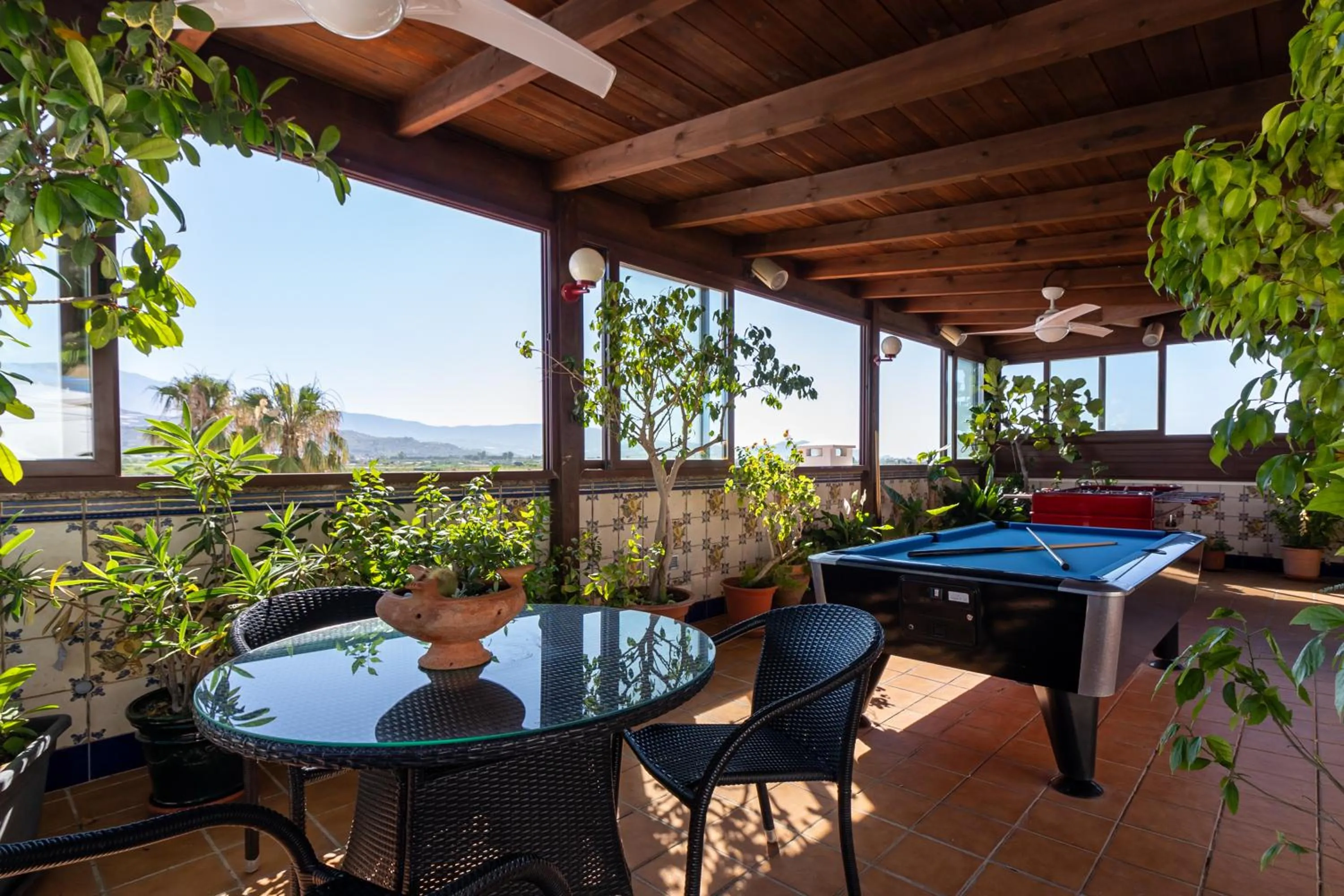 Entertainment in Hotel Avenida Tropical by Bossh! Hotels