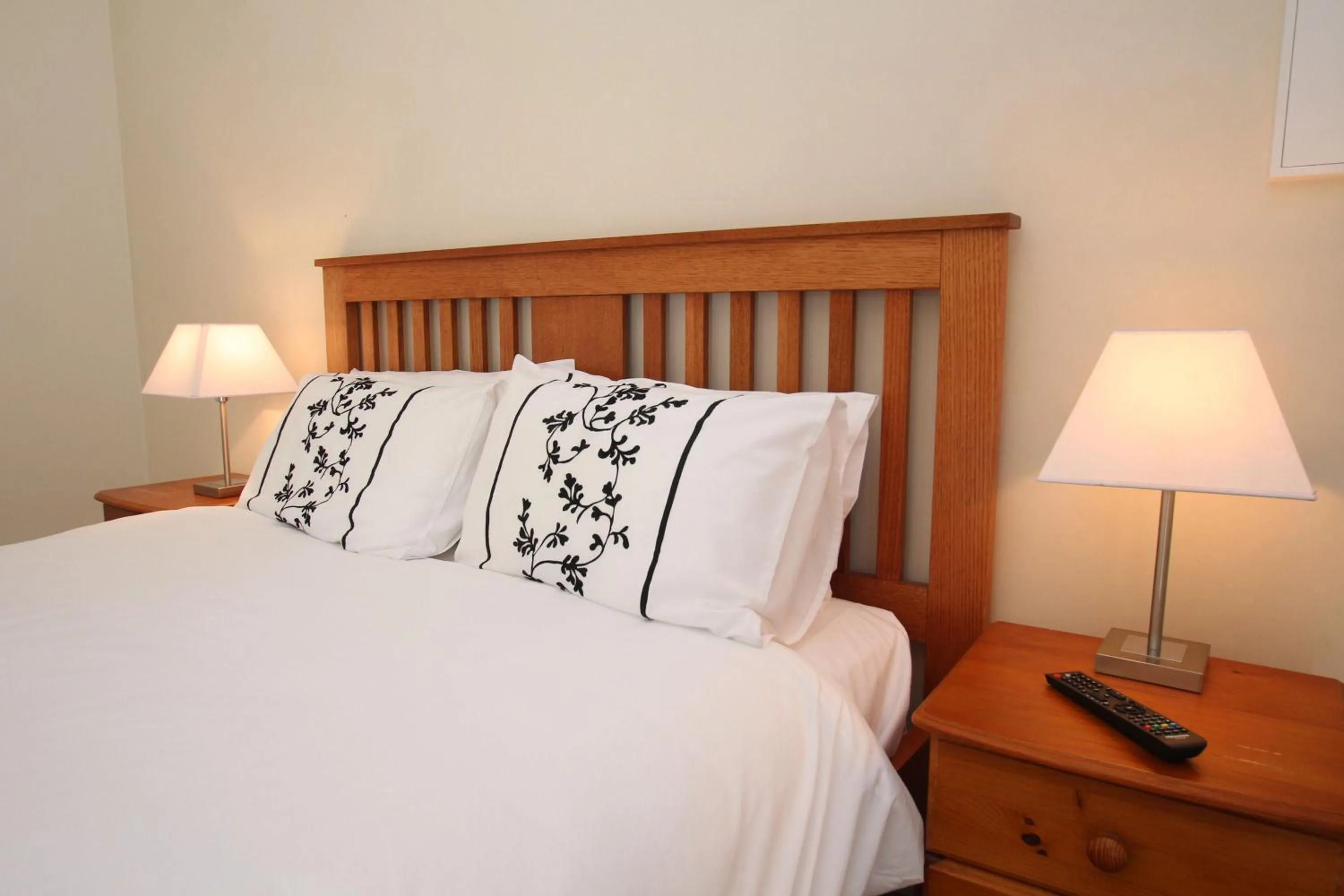 Decorative detail in Richmond Coachmans Rest