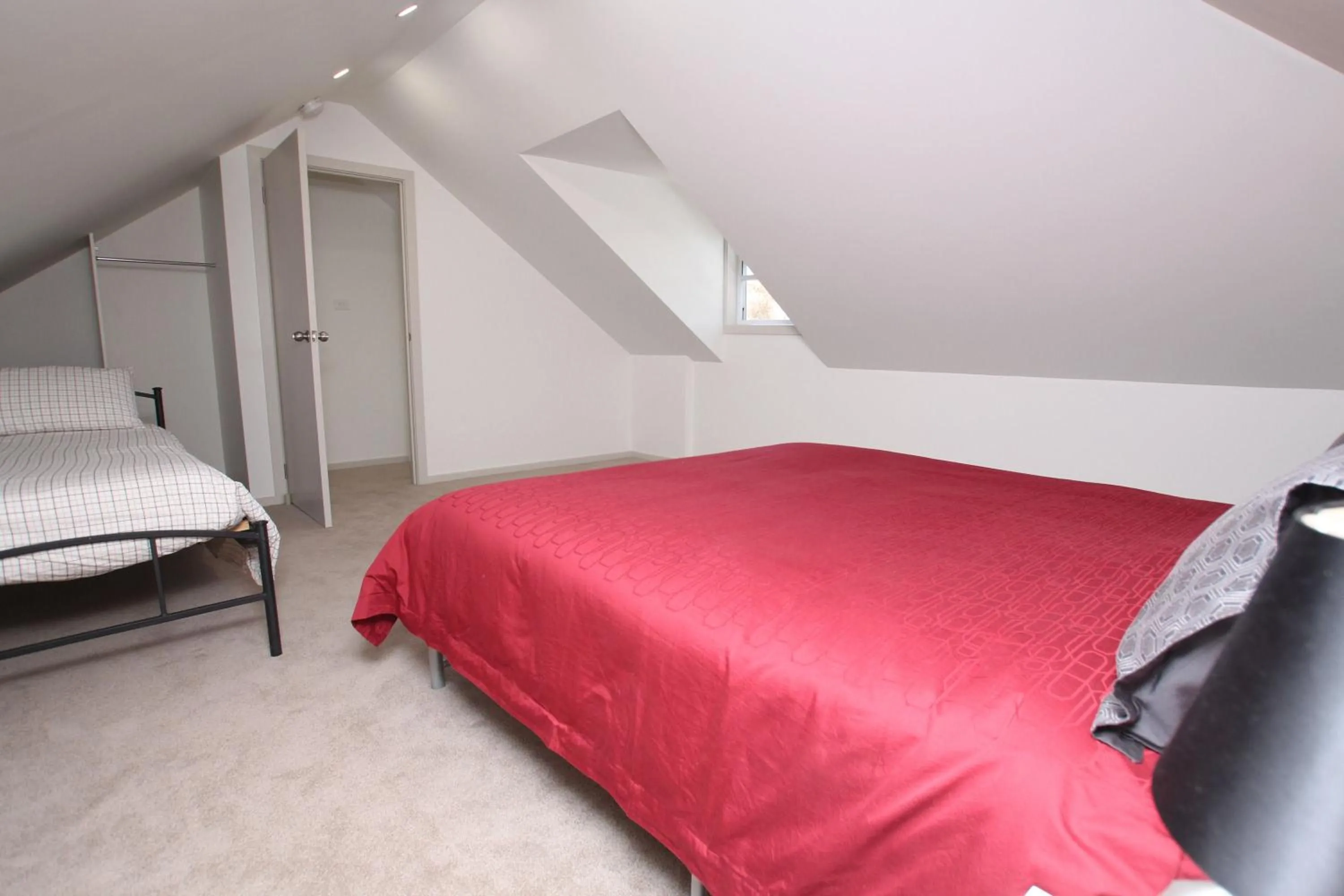 Photo of the whole room in Richmond Coachmans Rest