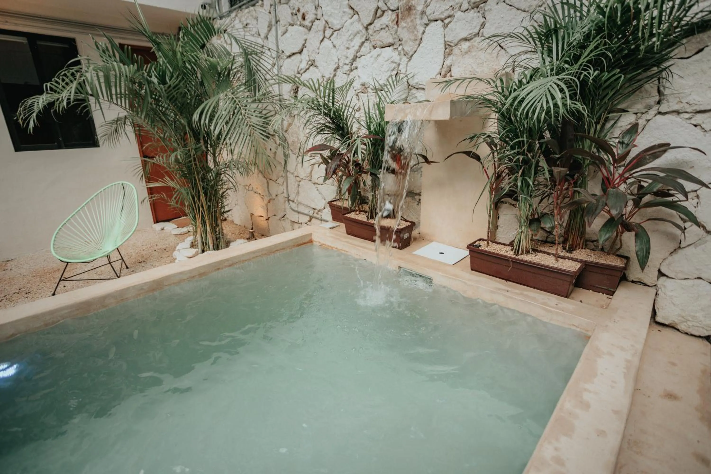 Pool view in Khali Cancún