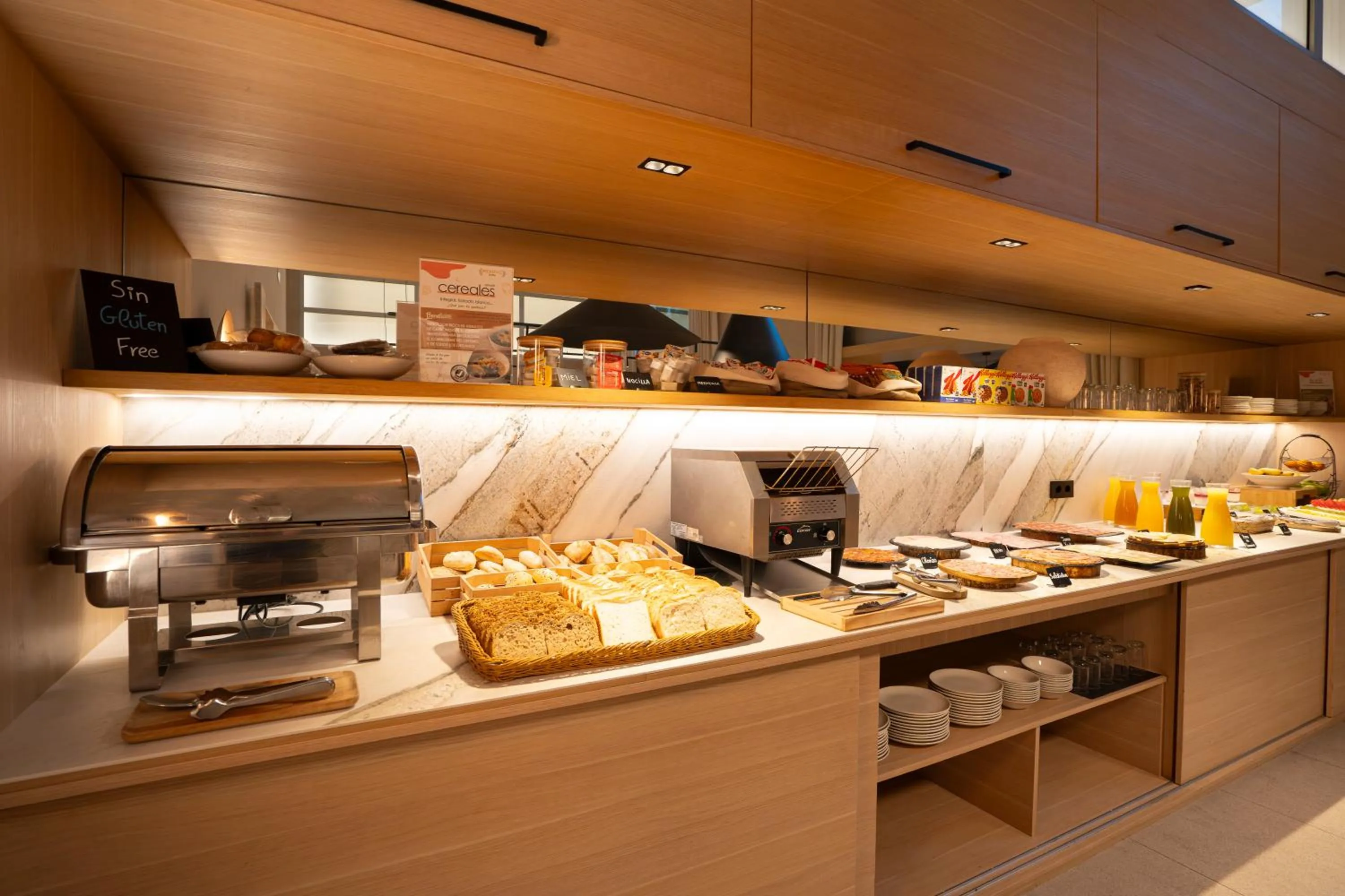 Buffet breakfast in Hotel Zenit Bilbao