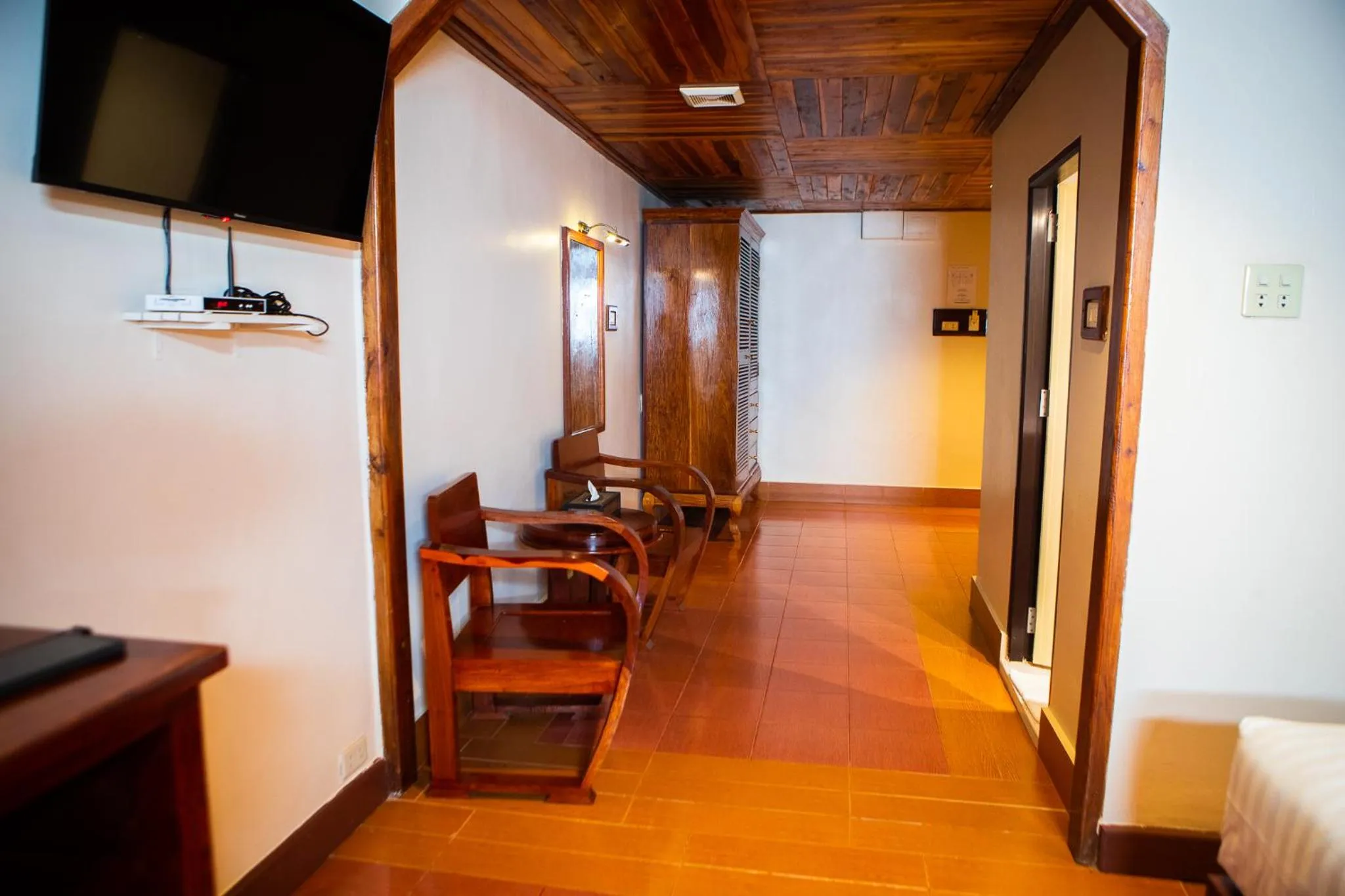 Communal lounge/ TV room in Pakse hotel & Restaurant