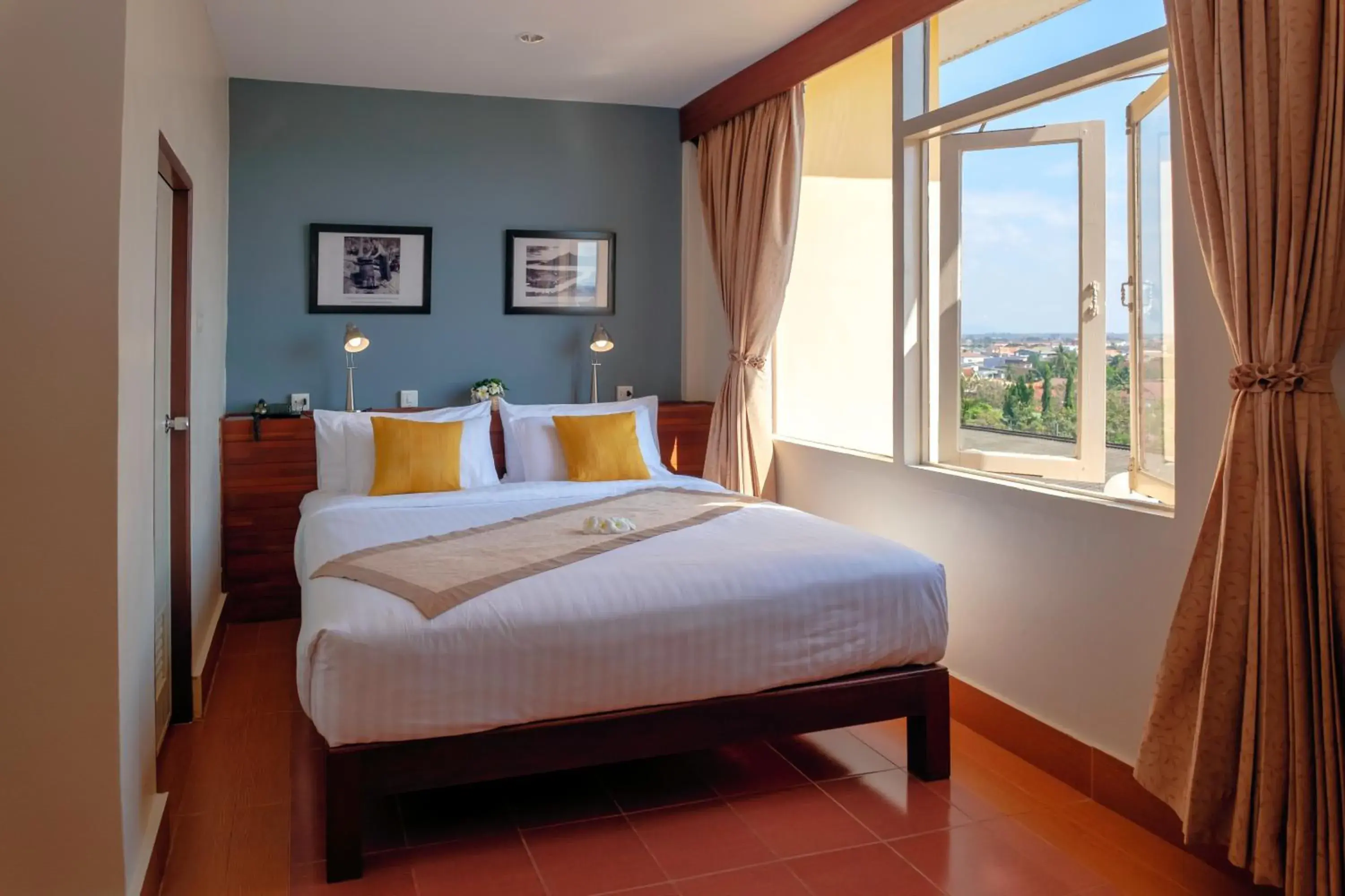 Superior Double Room in Pakse hotel & Restaurant Superior Double Room in Pakse hotel & Restaurant