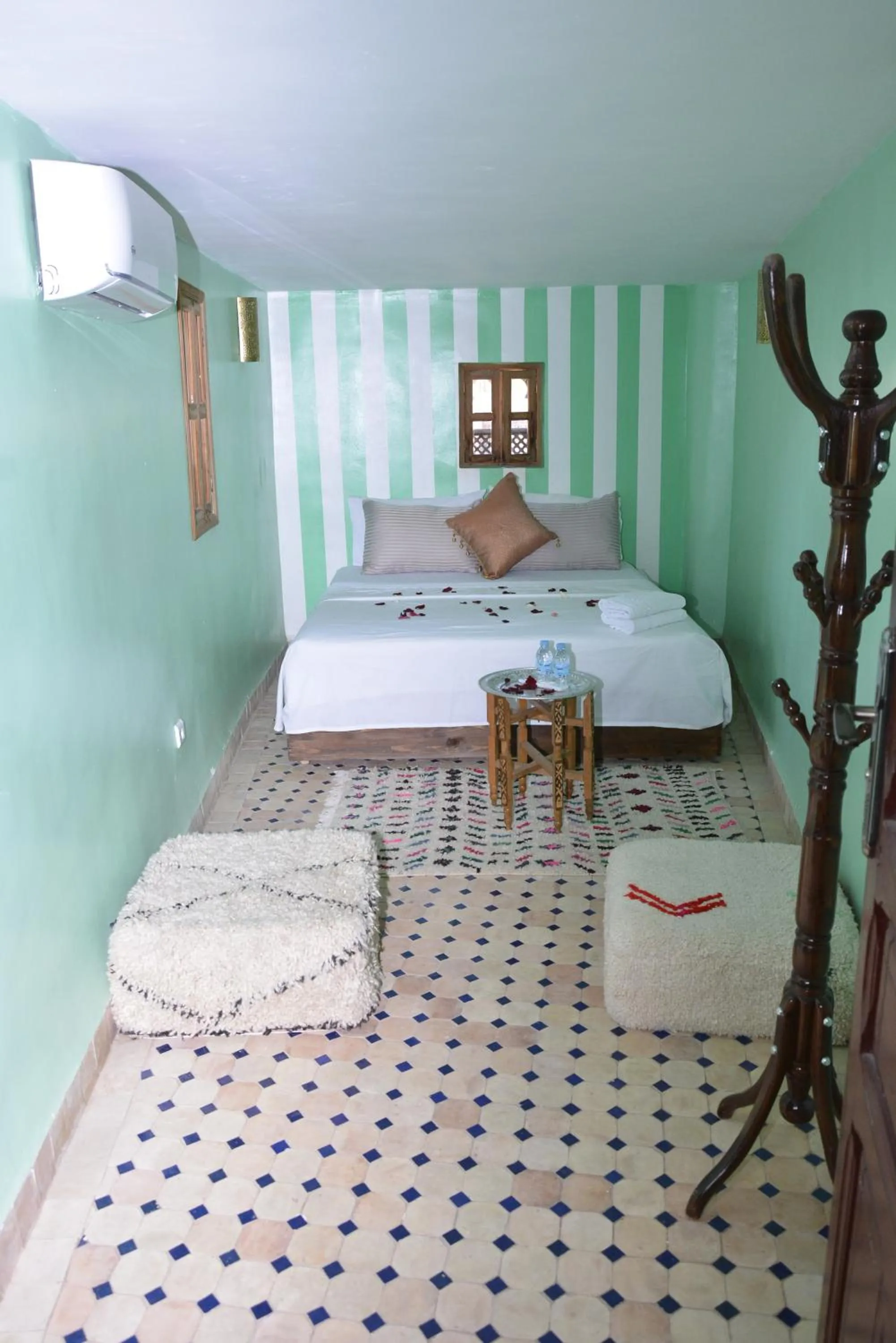 Bed in Riad Fes Colors & SPA - Family Lodging
