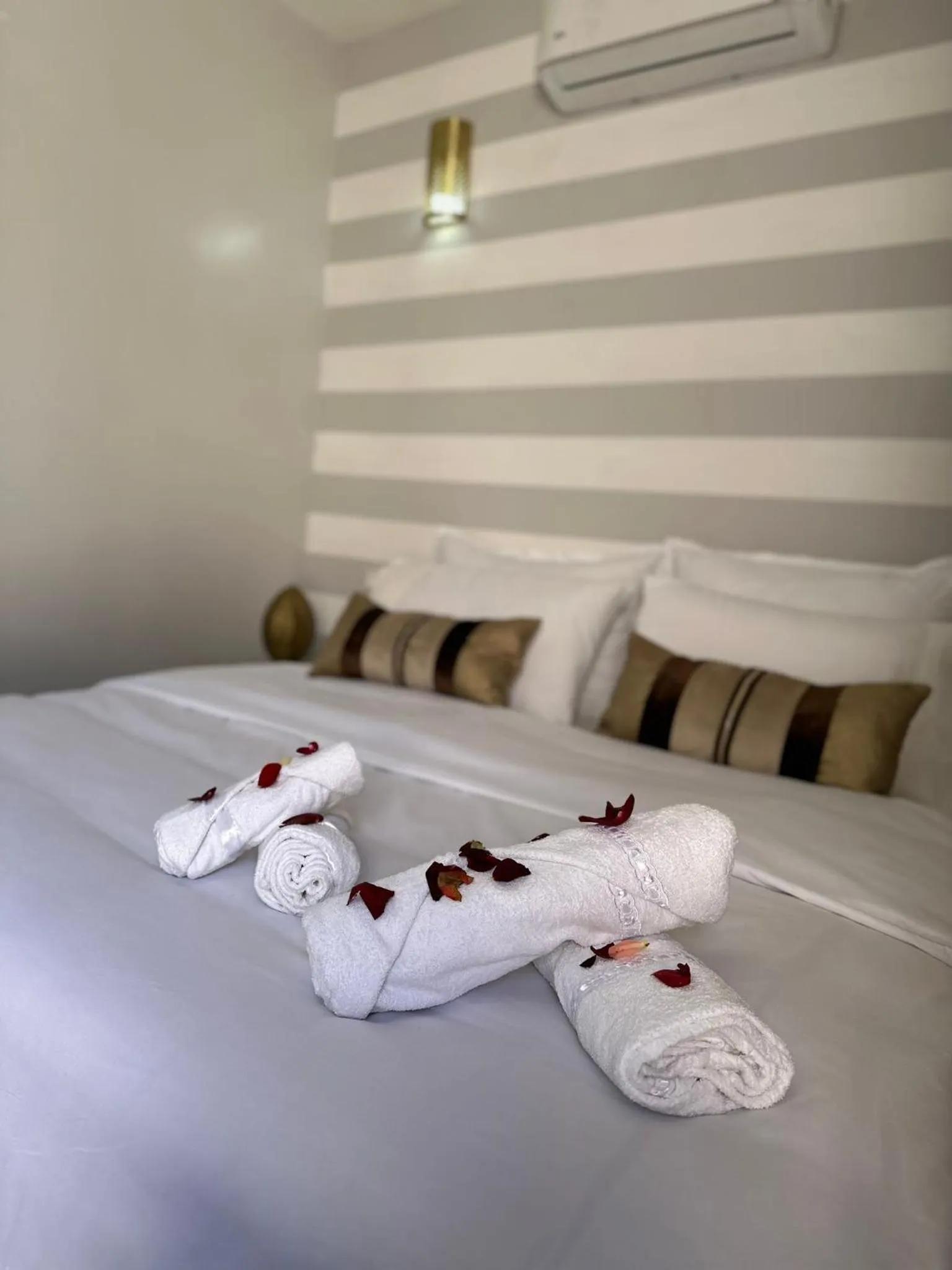 Bedroom, Bed in Riad Fes Colors & SPA - Family Lodging