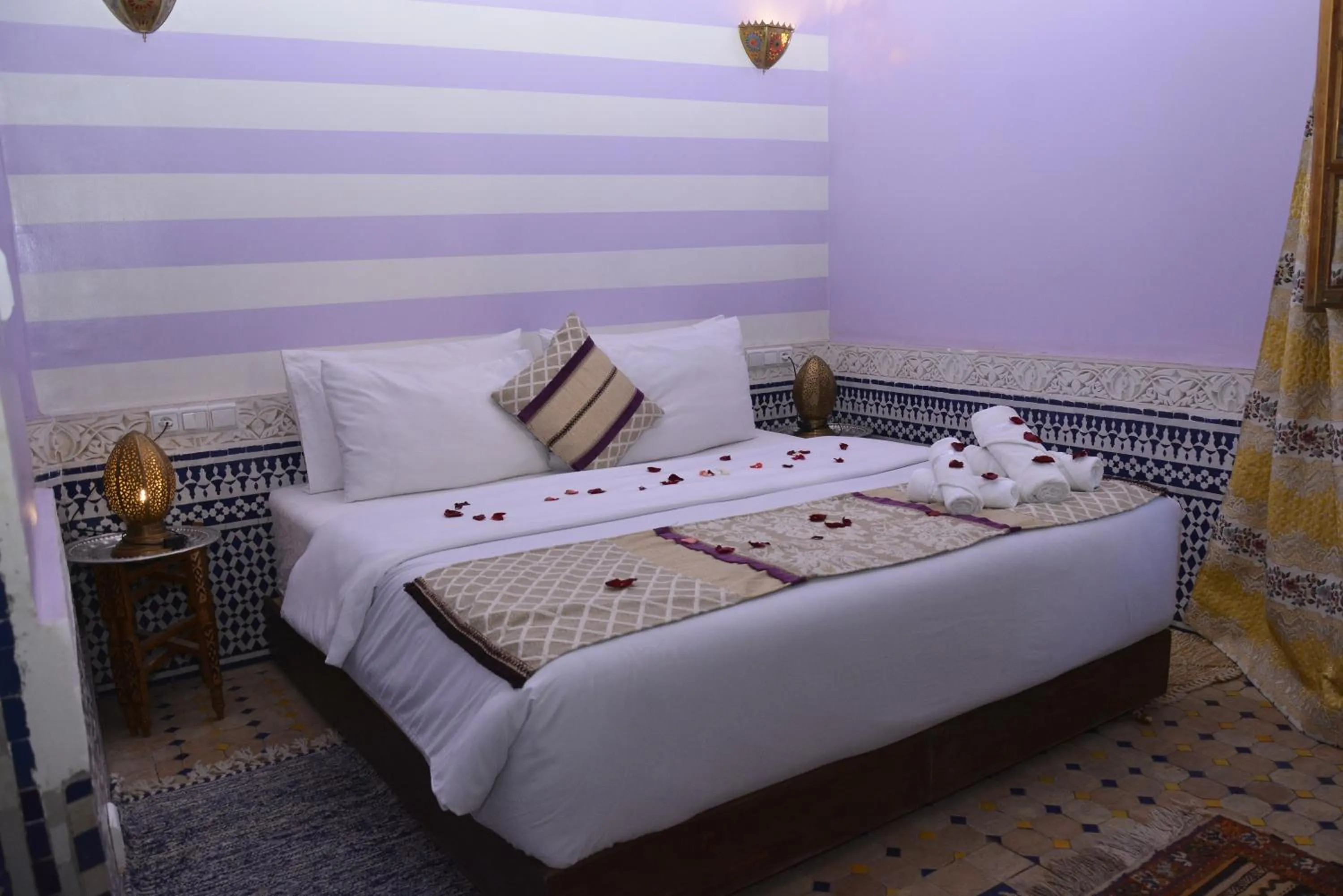 Bed in Riad Fes Colors & SPA - Family Lodging
