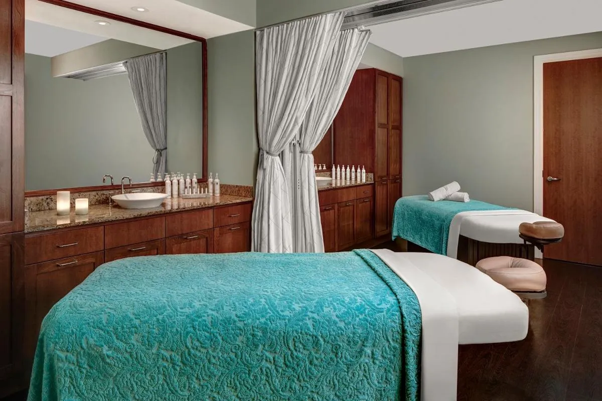 Massage, Bed in Hilton Vacation Club Bayside Resort Panama City Beach