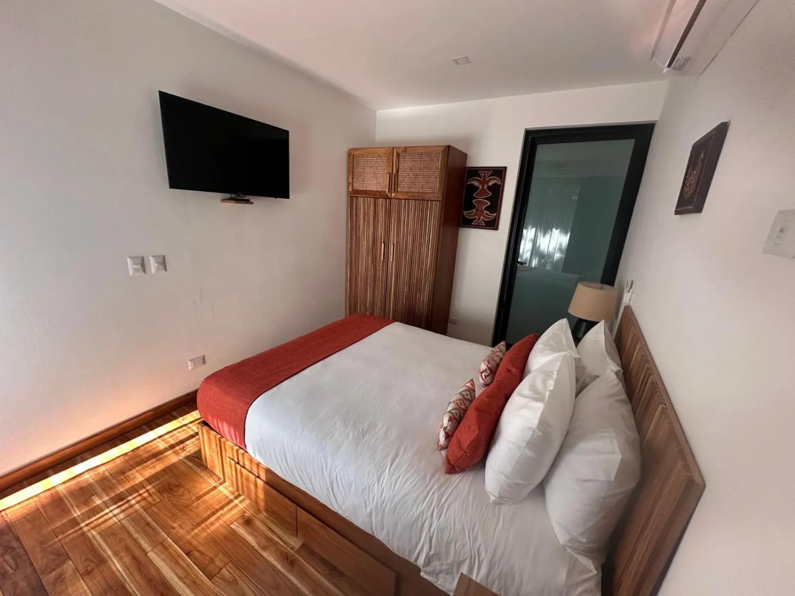 Bed in Suitree Experience Hotel