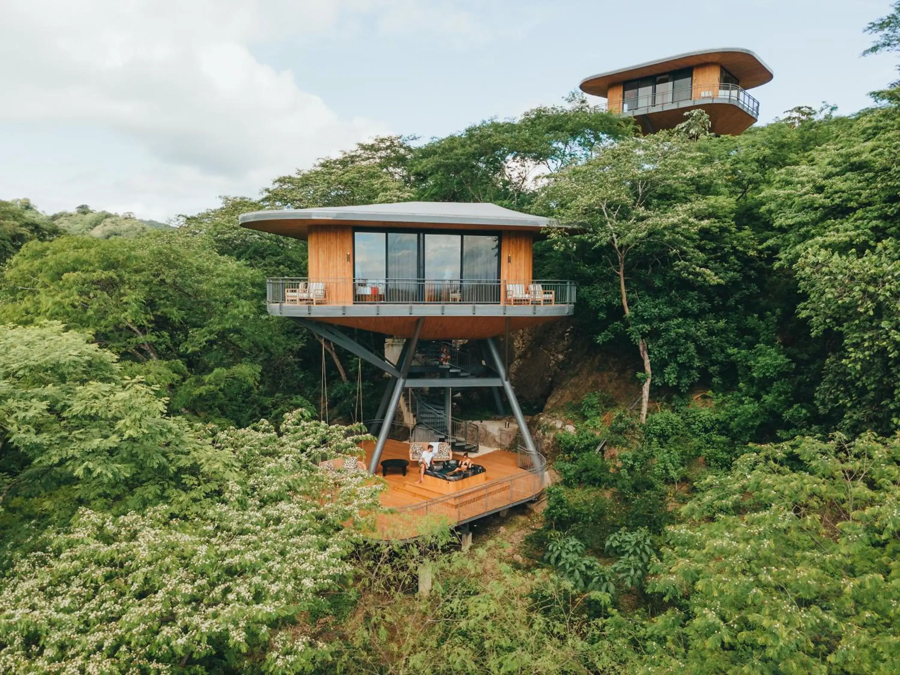 Suite with Hot Tub in Suitree Experience Hotel Suite with Hot Tub in Suitree Experience Hotel