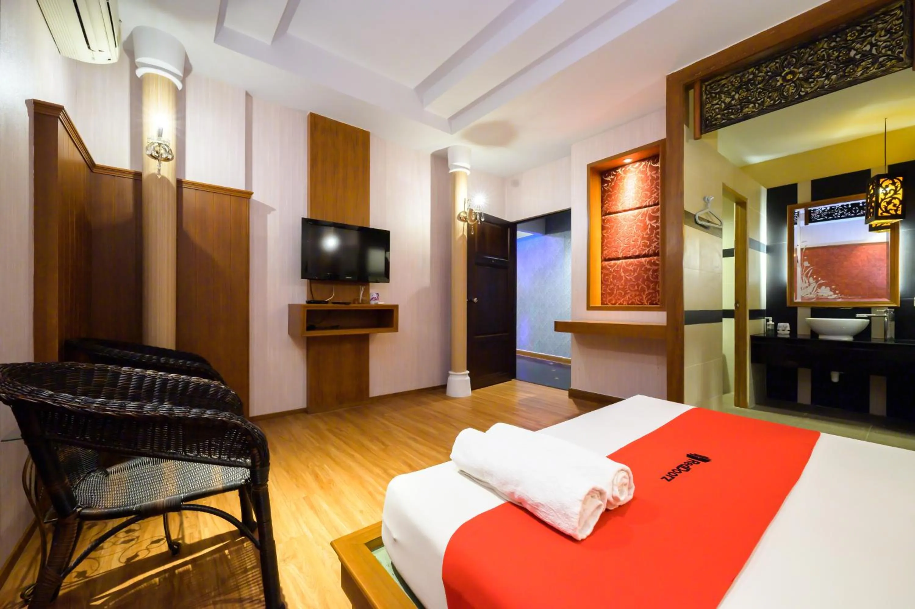 Bed in Ruen Rattana Resort