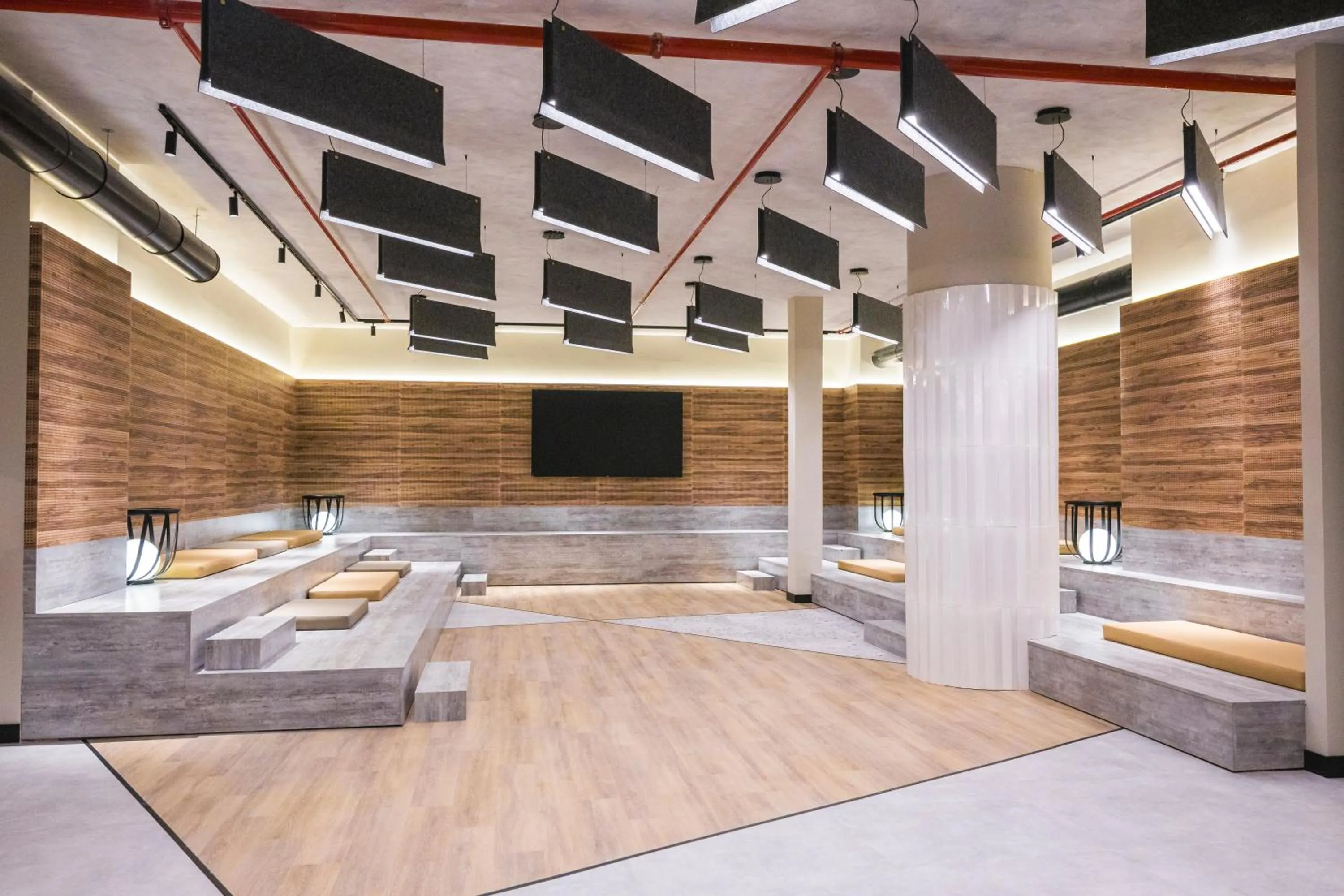 Meeting/conference room in Novotel Valencia Lavant