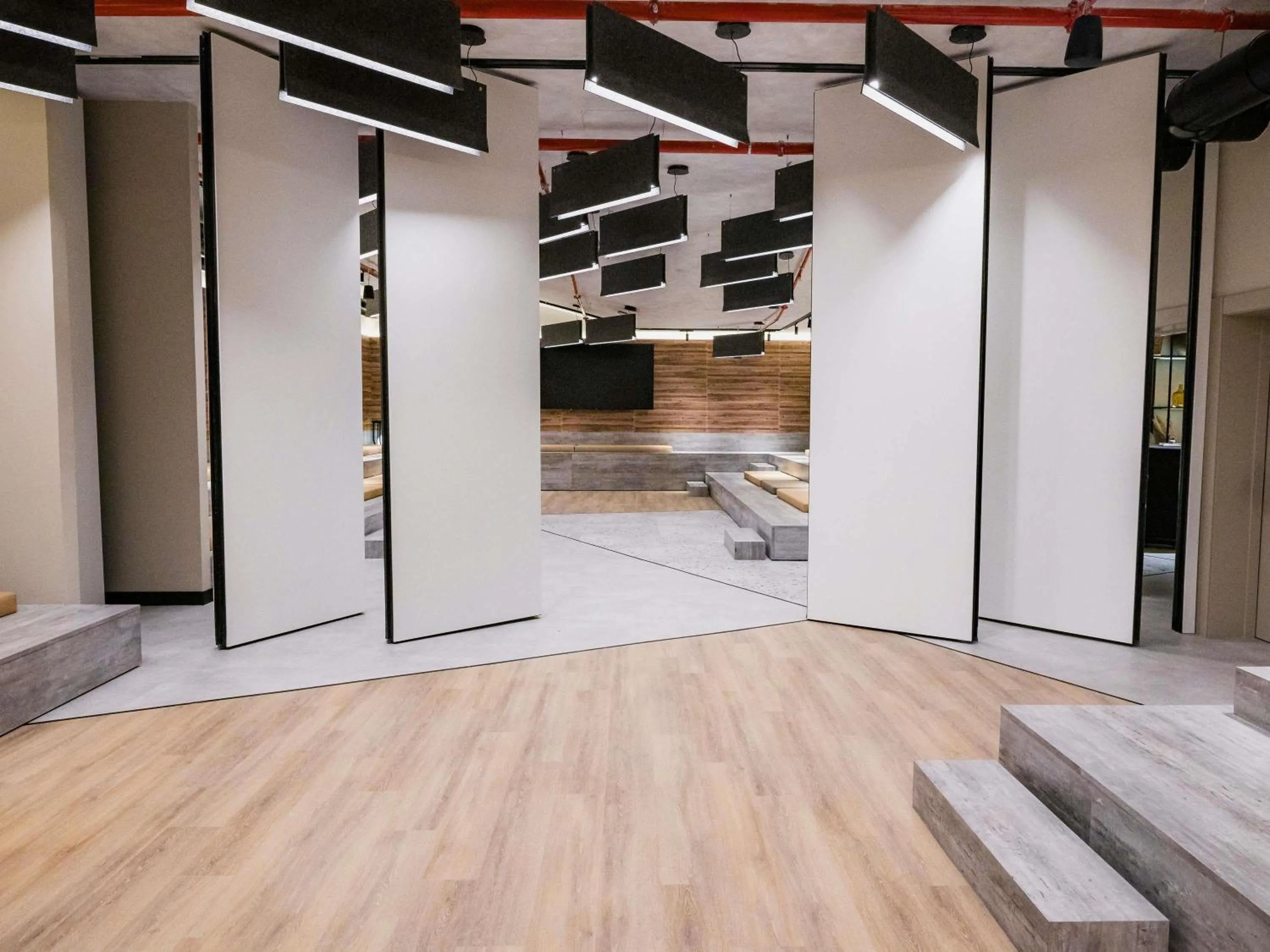 Meeting/conference room in Novotel Valencia Lavant