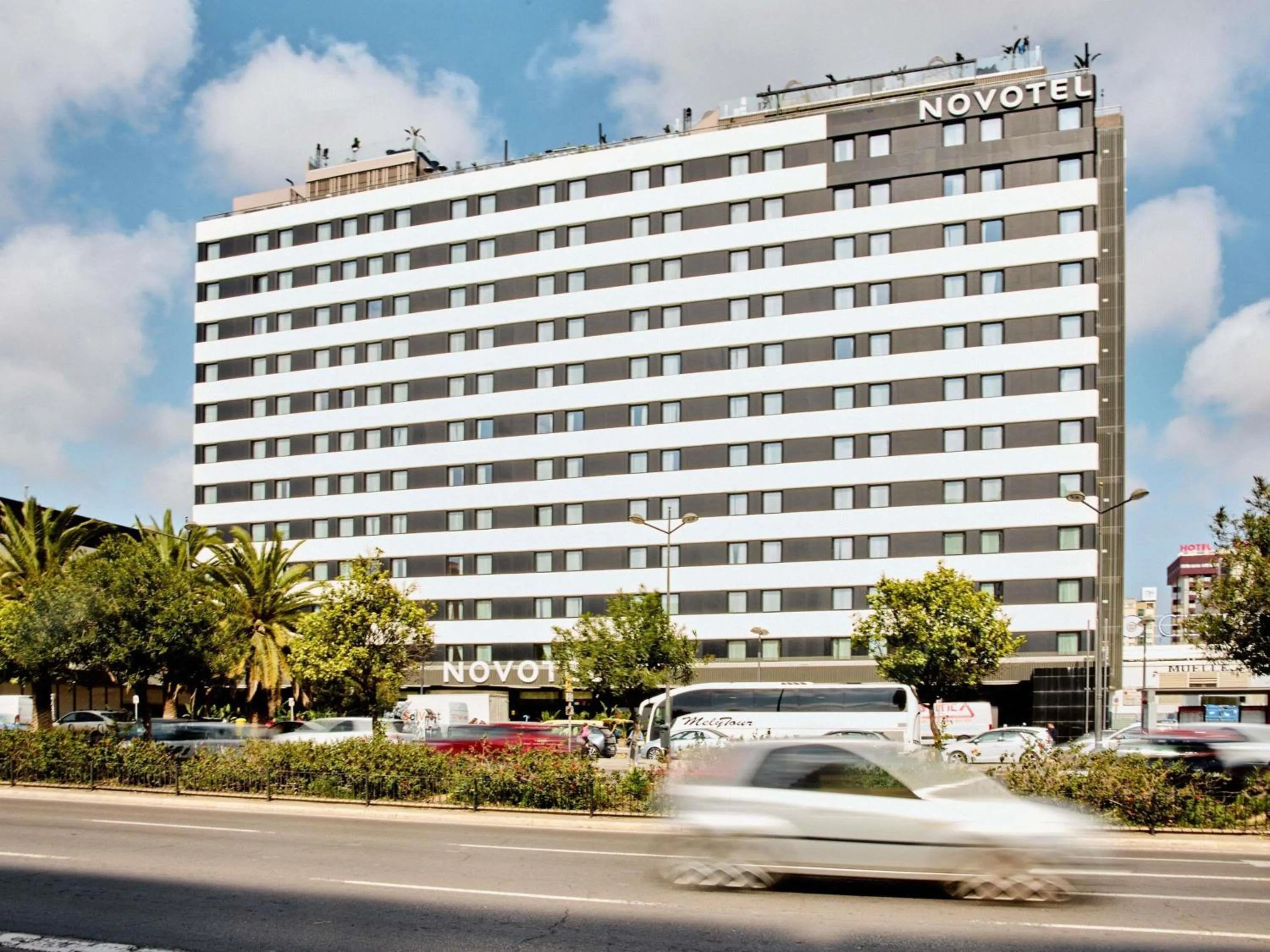 Property building in Novotel Valencia Lavant