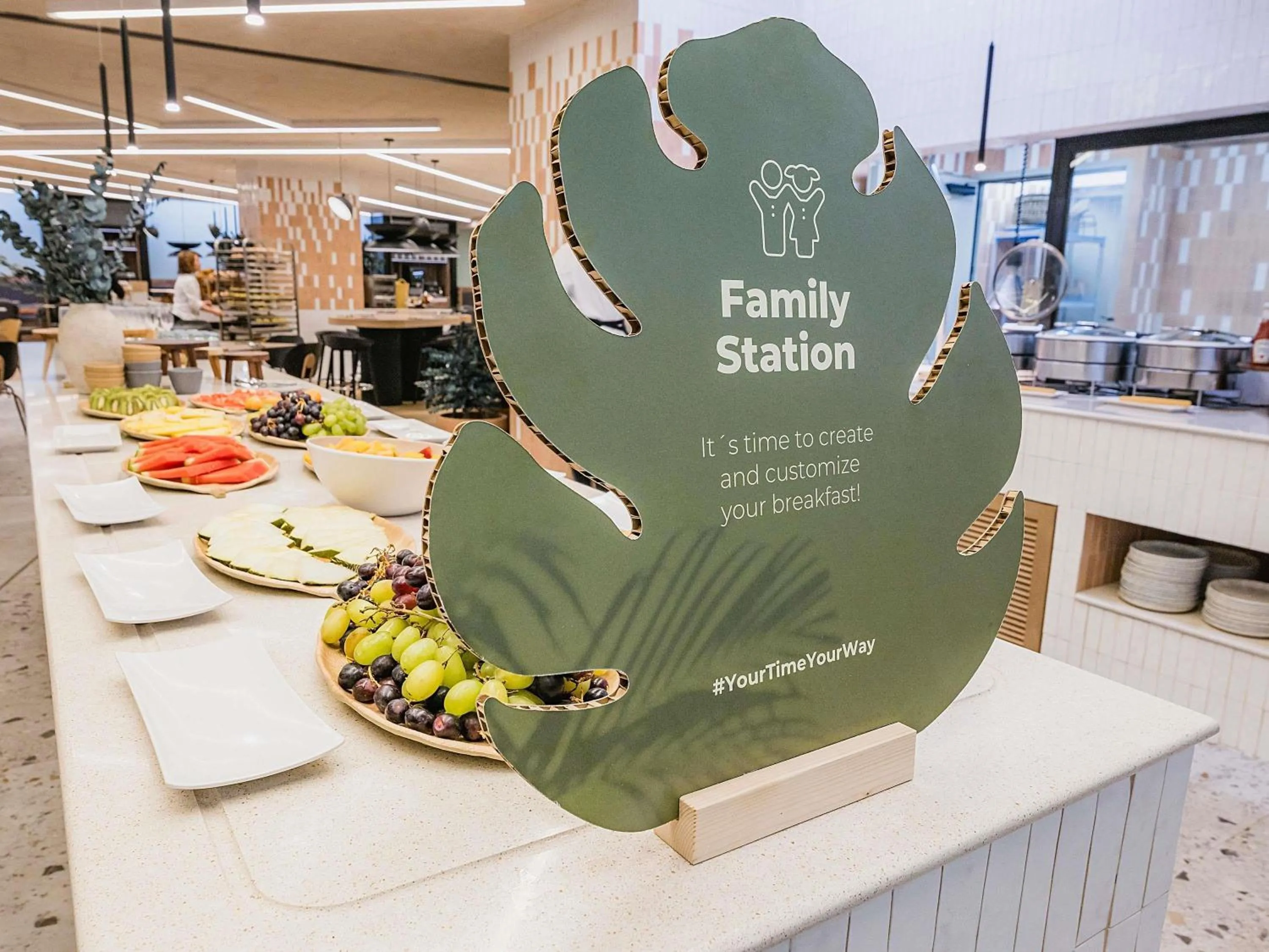 Breakfast in Novotel Valencia Lavant