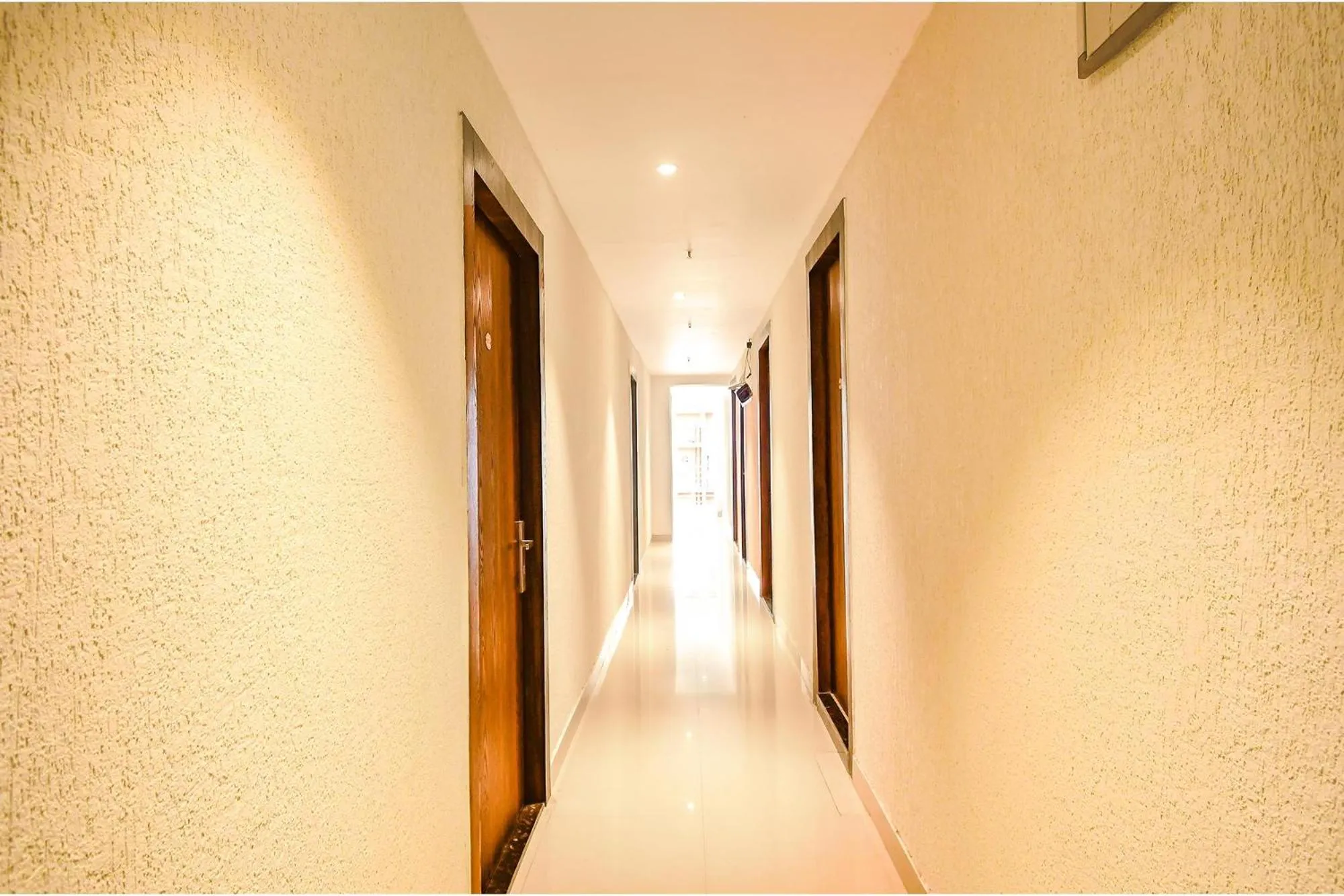 Lobby or reception in FabHotel Lake View Topsia