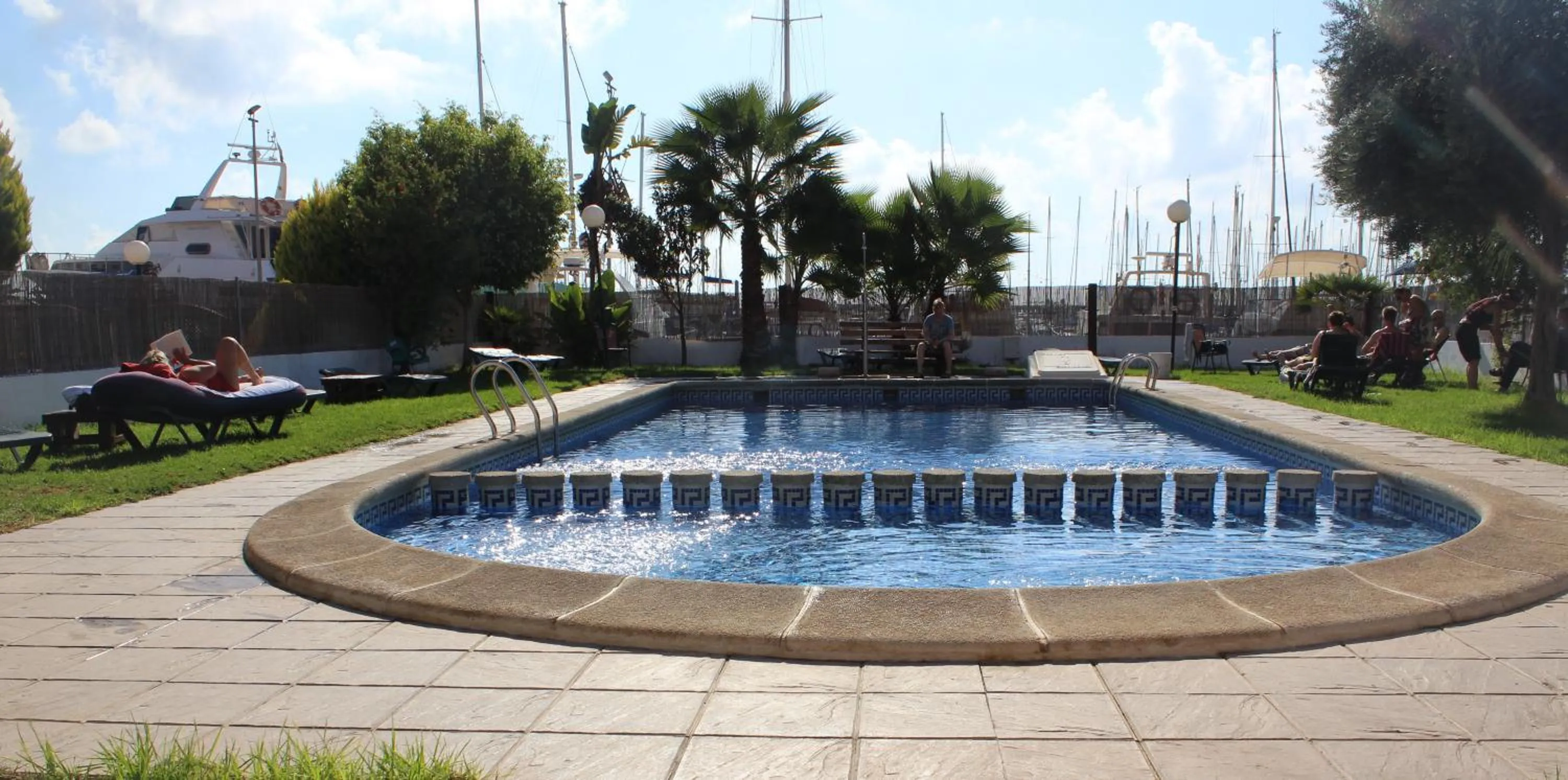Swimming pool in Apartamentos Marina Internacional