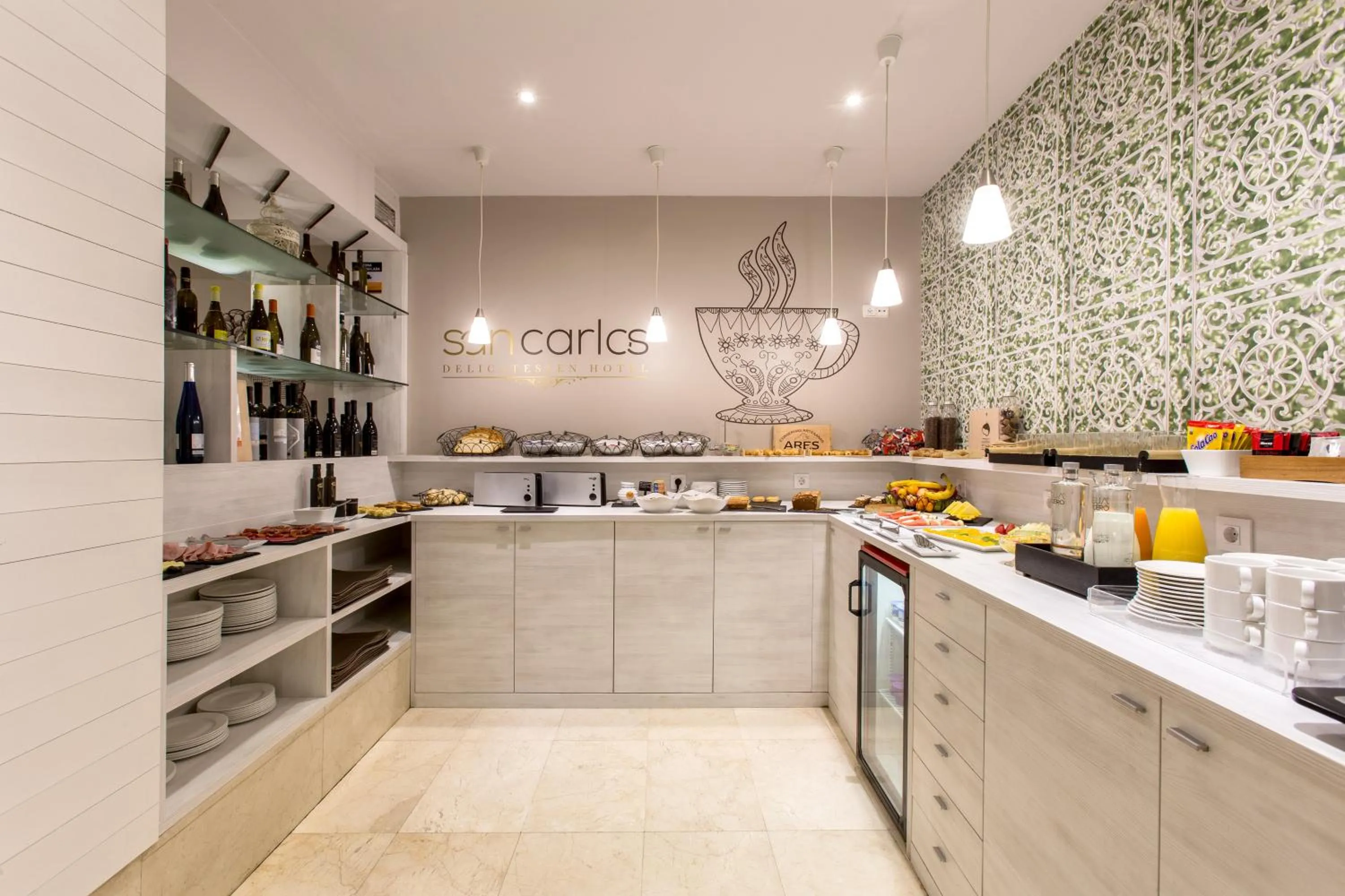 Breakfast in Hotel Alda San Carlos