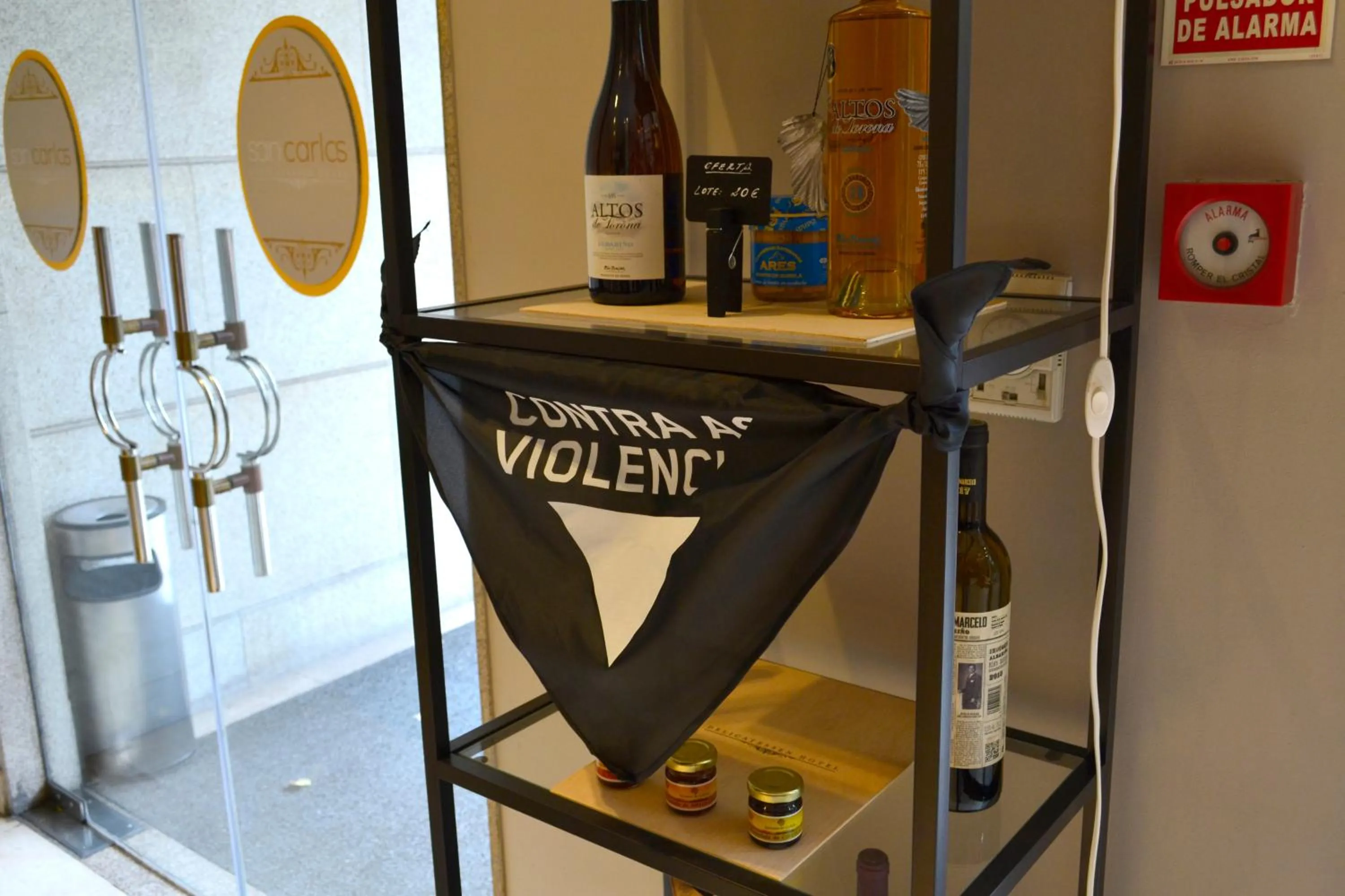 Decorative detail in Hotel Alda San Carlos