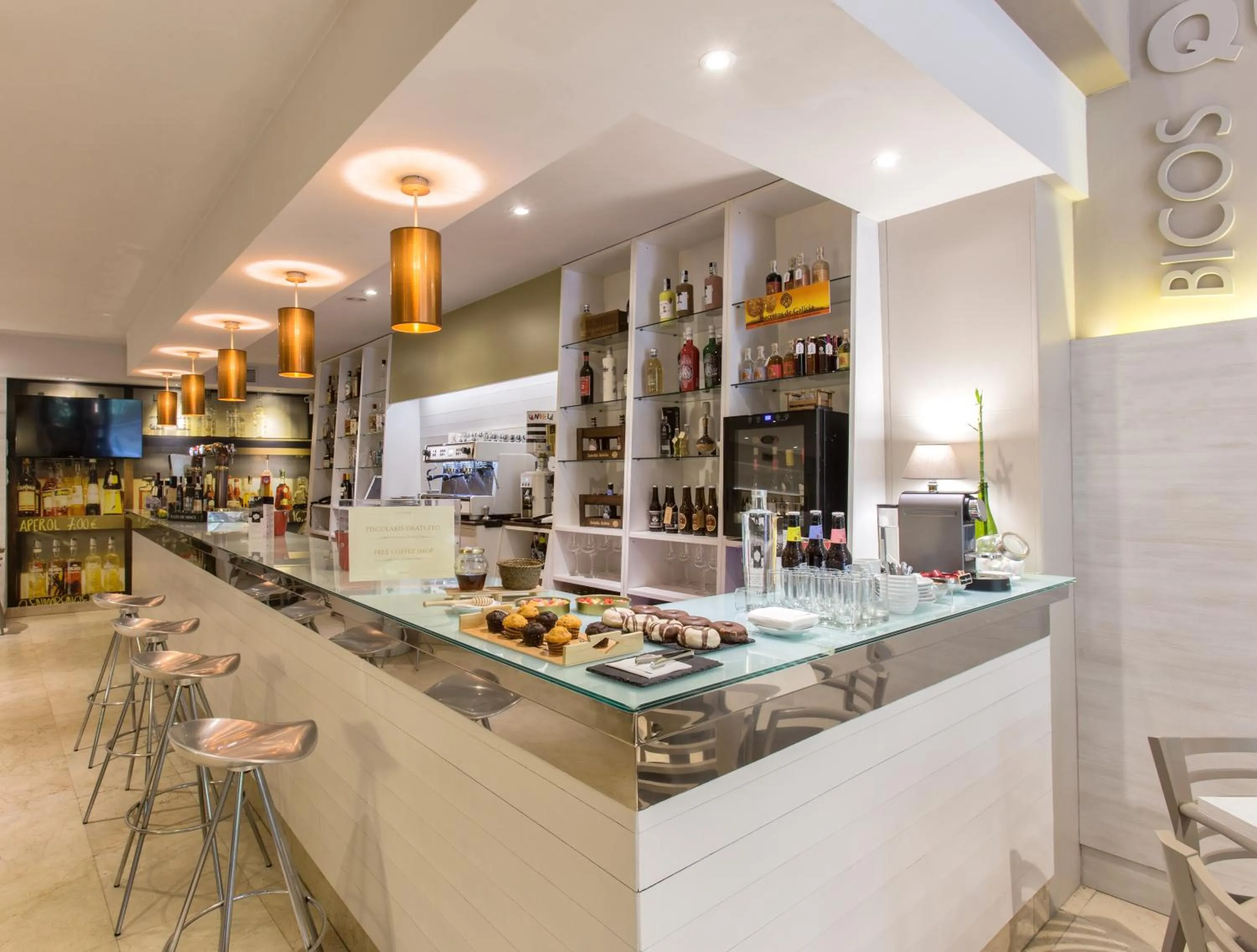 Restaurant/places to eat in Hotel Alda San Carlos