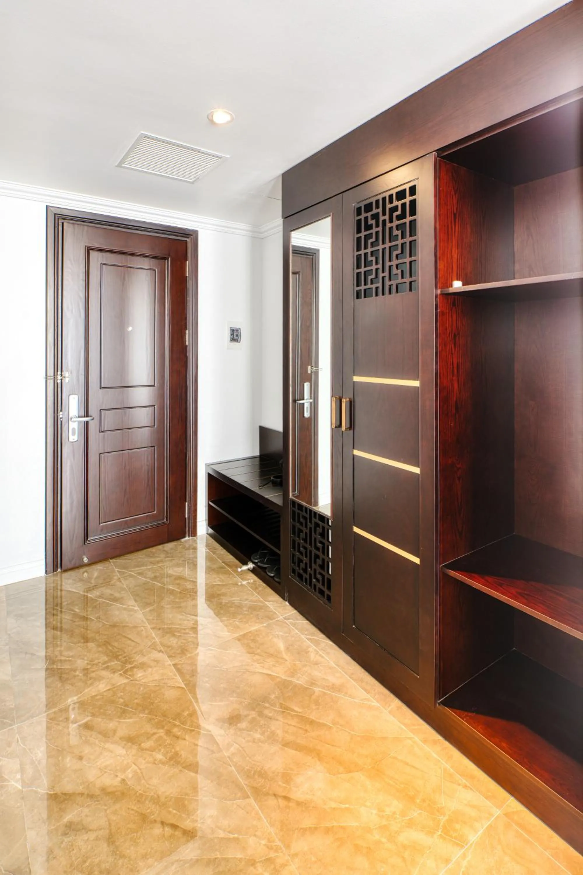 wardrobe in The Almin Hotel