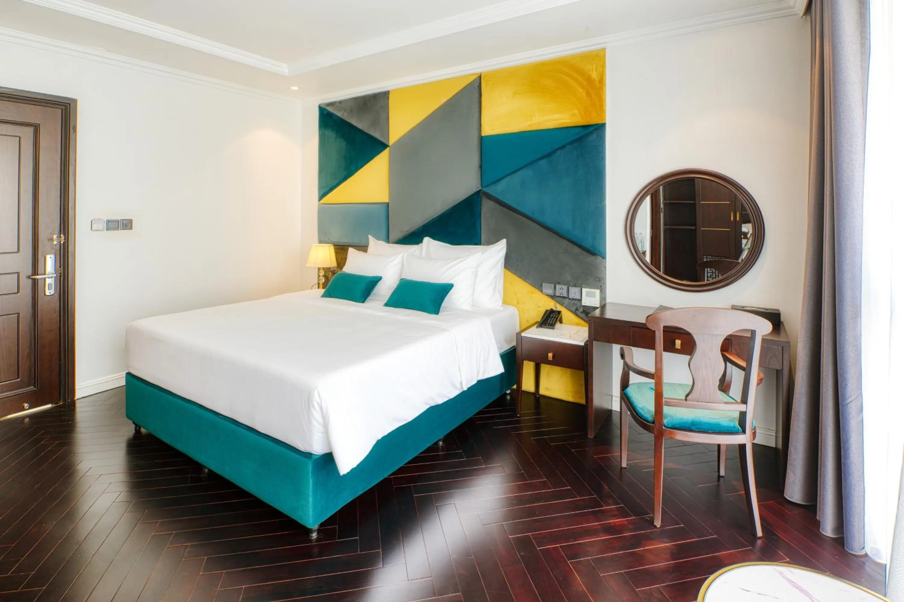 Bedroom, Bed in The Almin Hotel