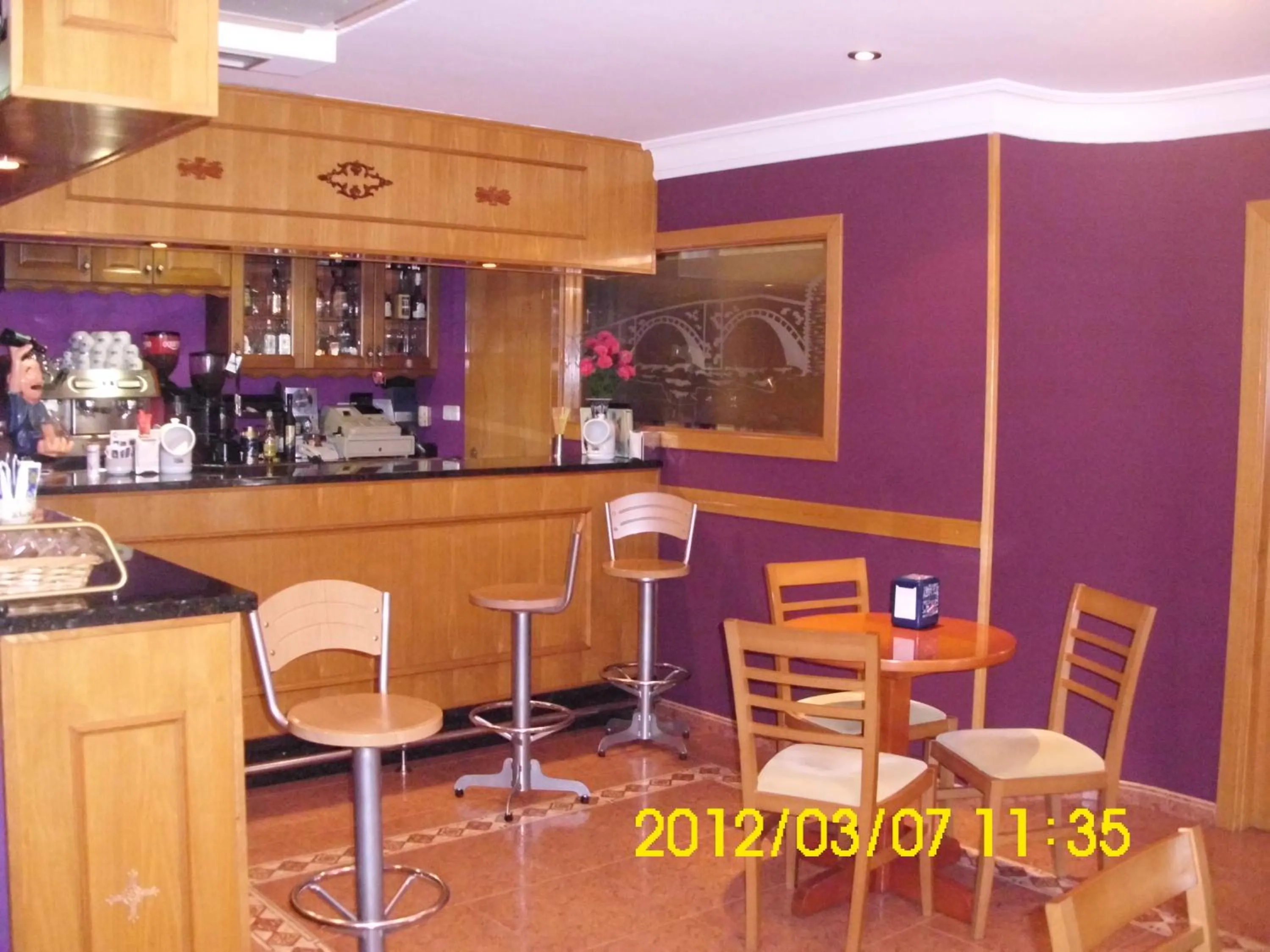 Restaurant/places to eat in Hotel San Juan