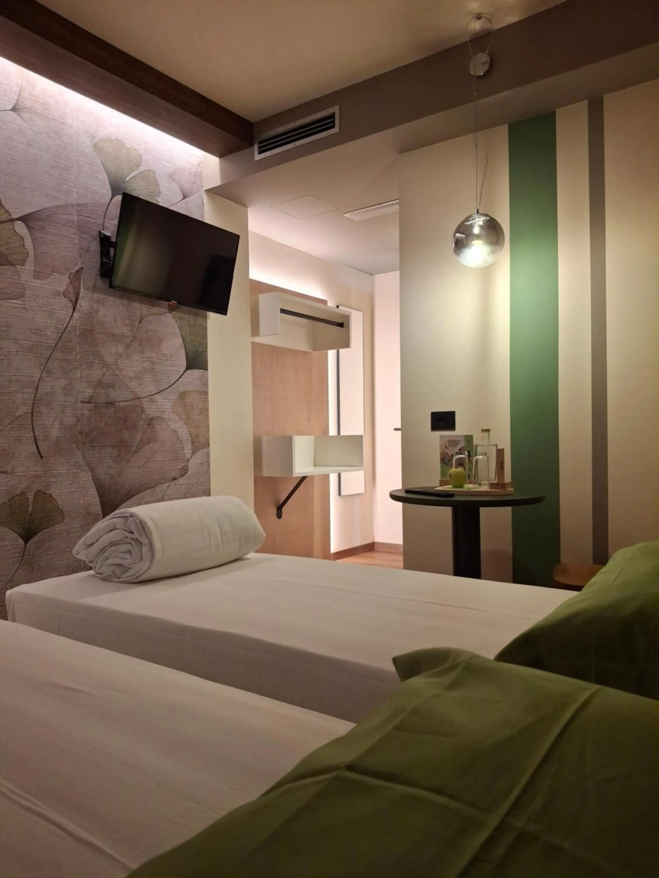 TV and multimedia, Bed in Hotel Dolomiti Saone