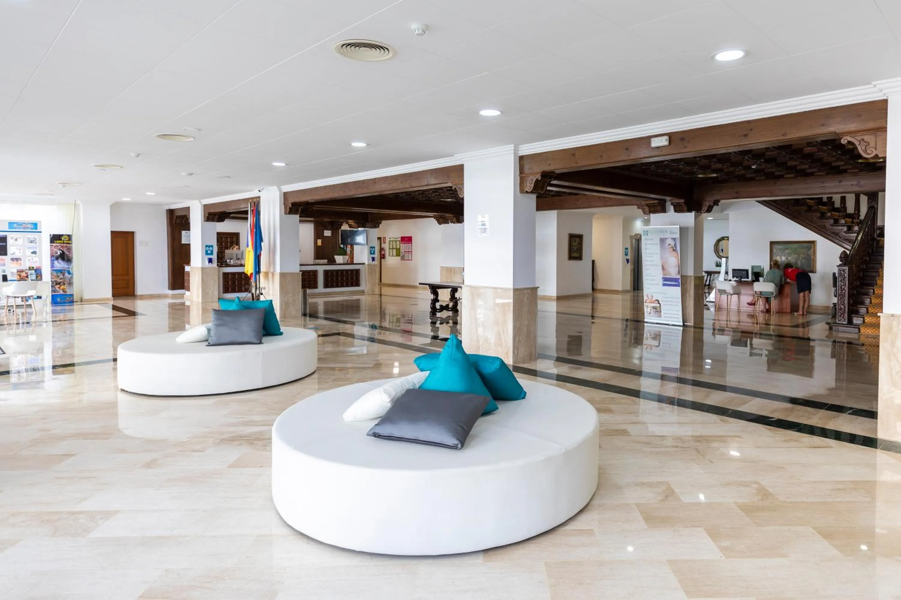 Lobby or reception in Complejo BLUESEA Puerto Resort compuesto por Hotel Canarife y Bonanza Palace