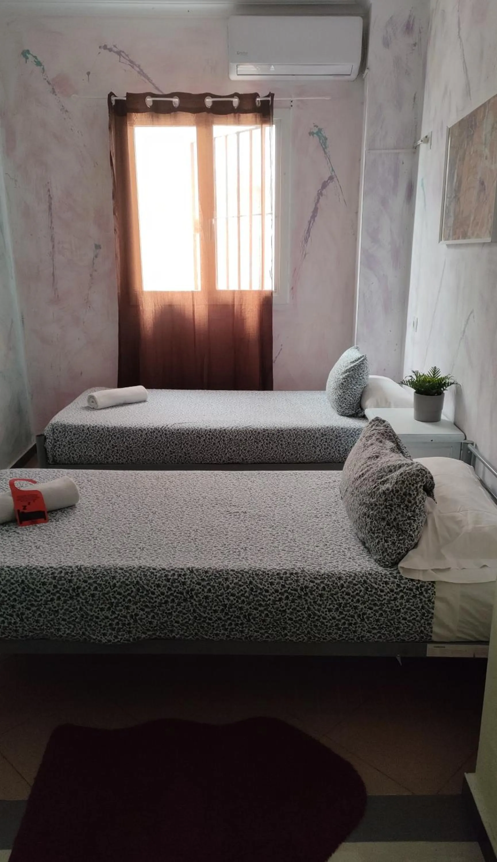 Photo of the whole room, Bed in SevillaDream