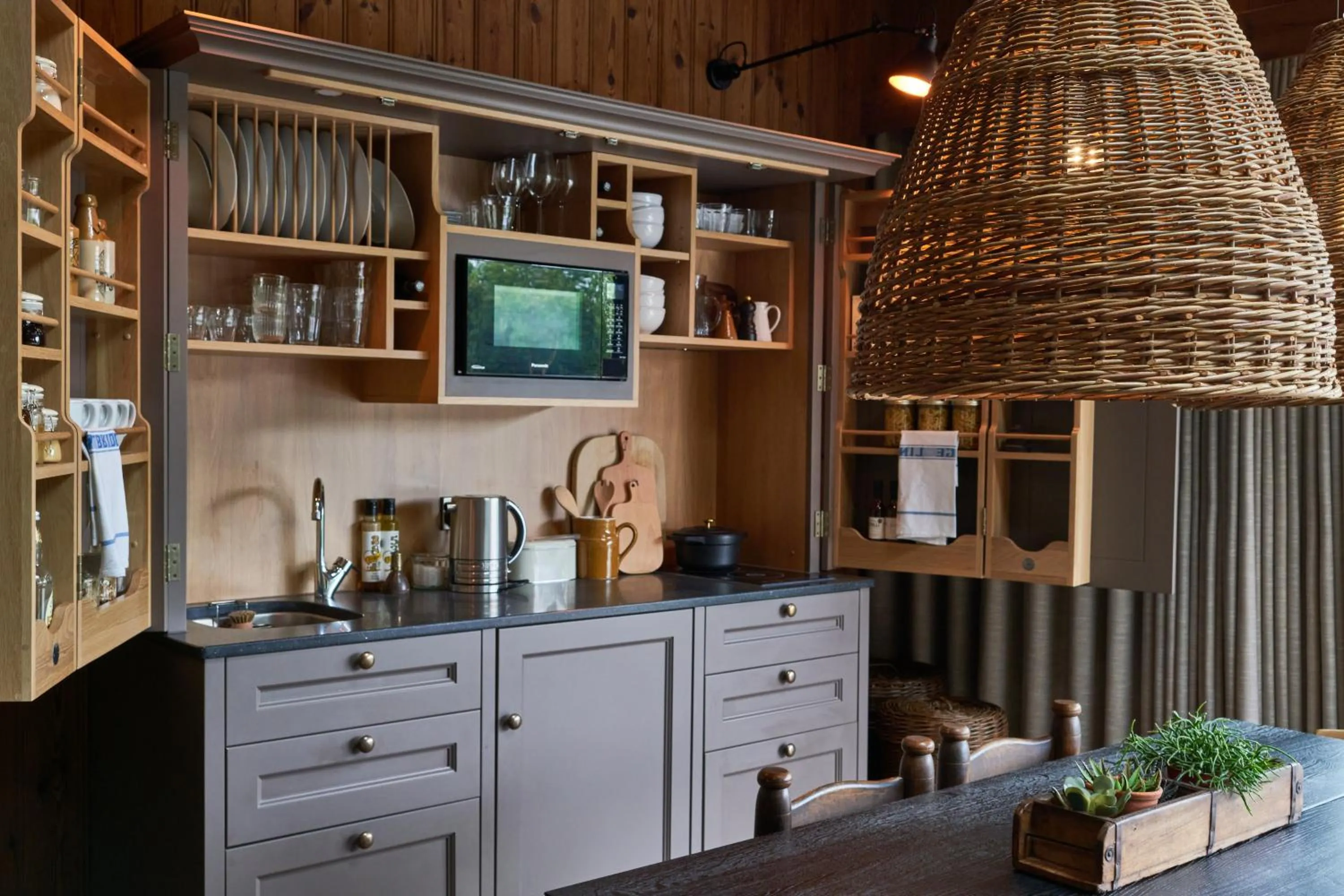 Kitchen or kitchenette in The Lakes By YOO