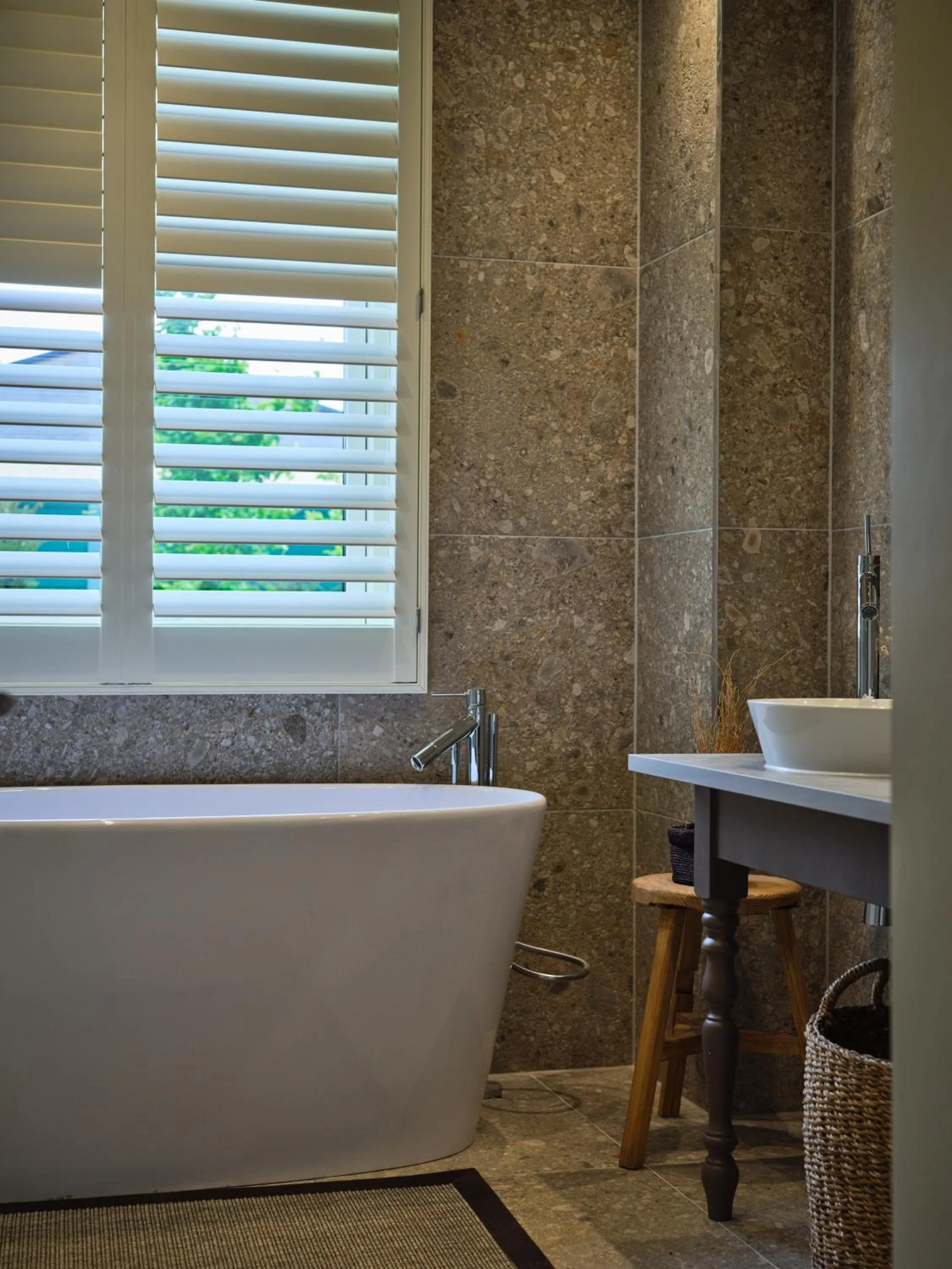 Bathroom in The Lakes By YOO