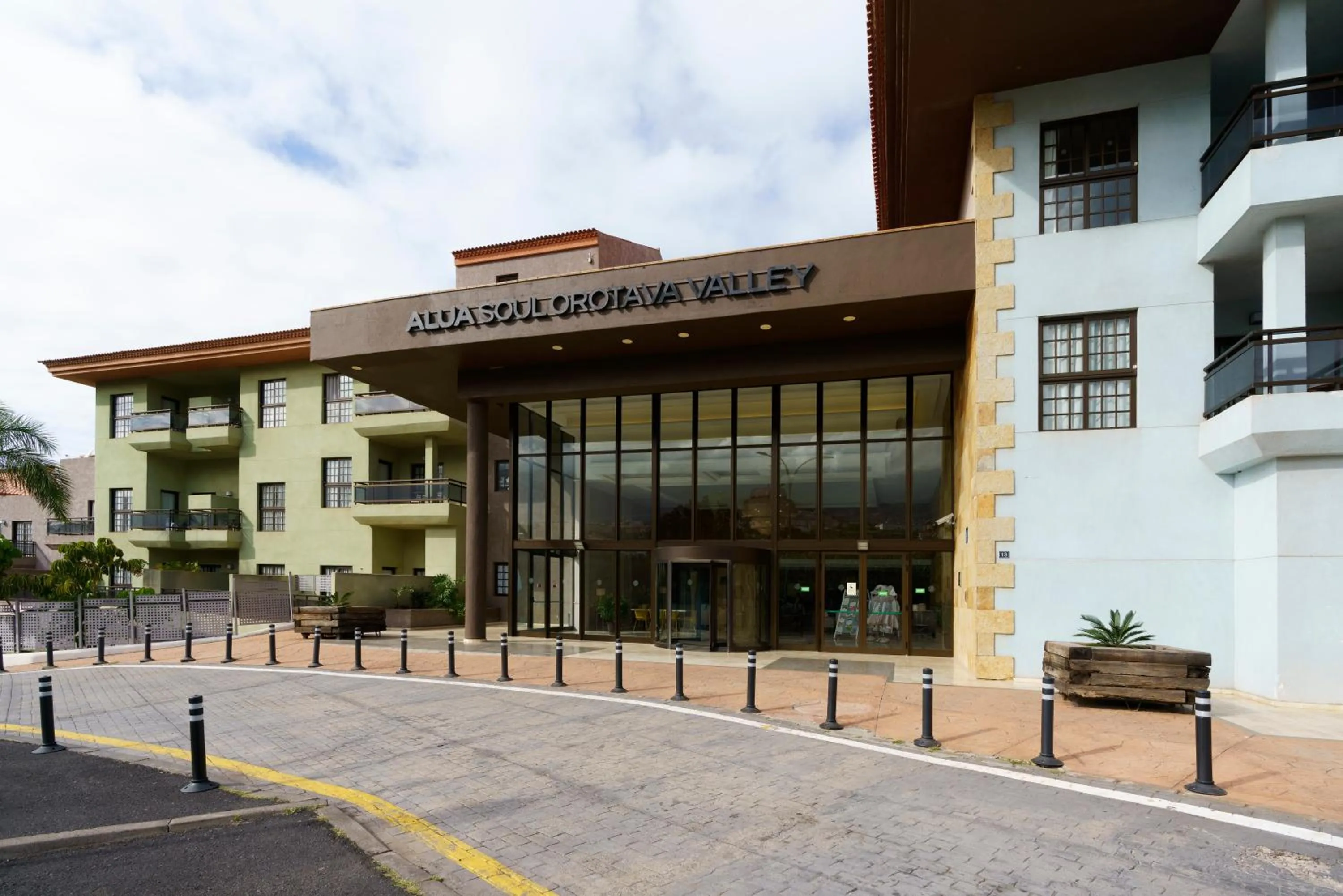 Property building in AluaSoul Orotava Valley - Adults Only