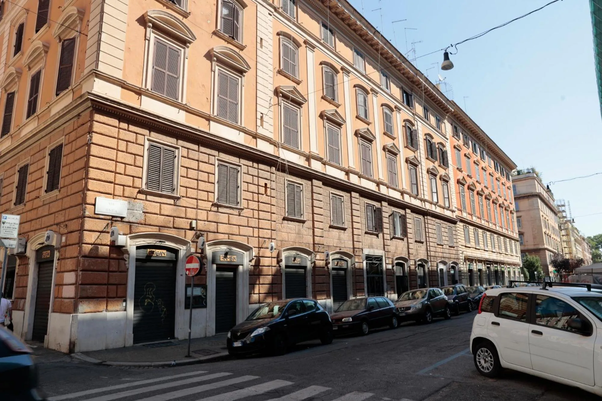 Property building in Cardinal Vatican Inn