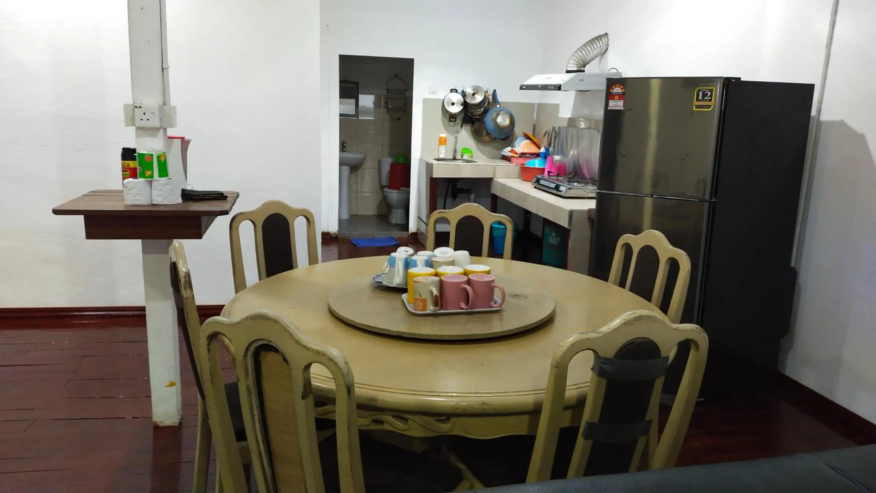 Kitchen or kitchenette in Happy Garden