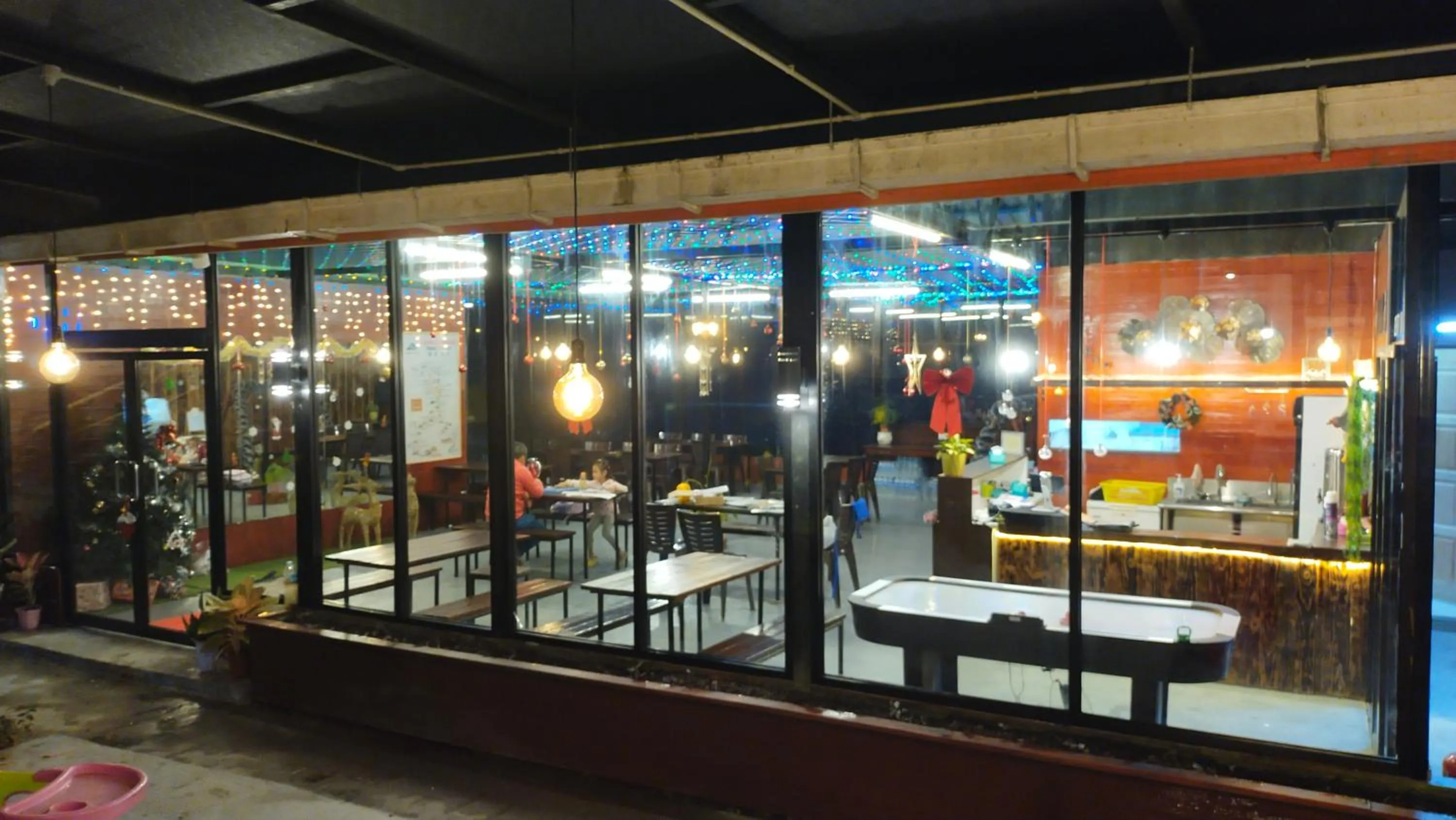 Restaurant/places to eat in Happy Garden