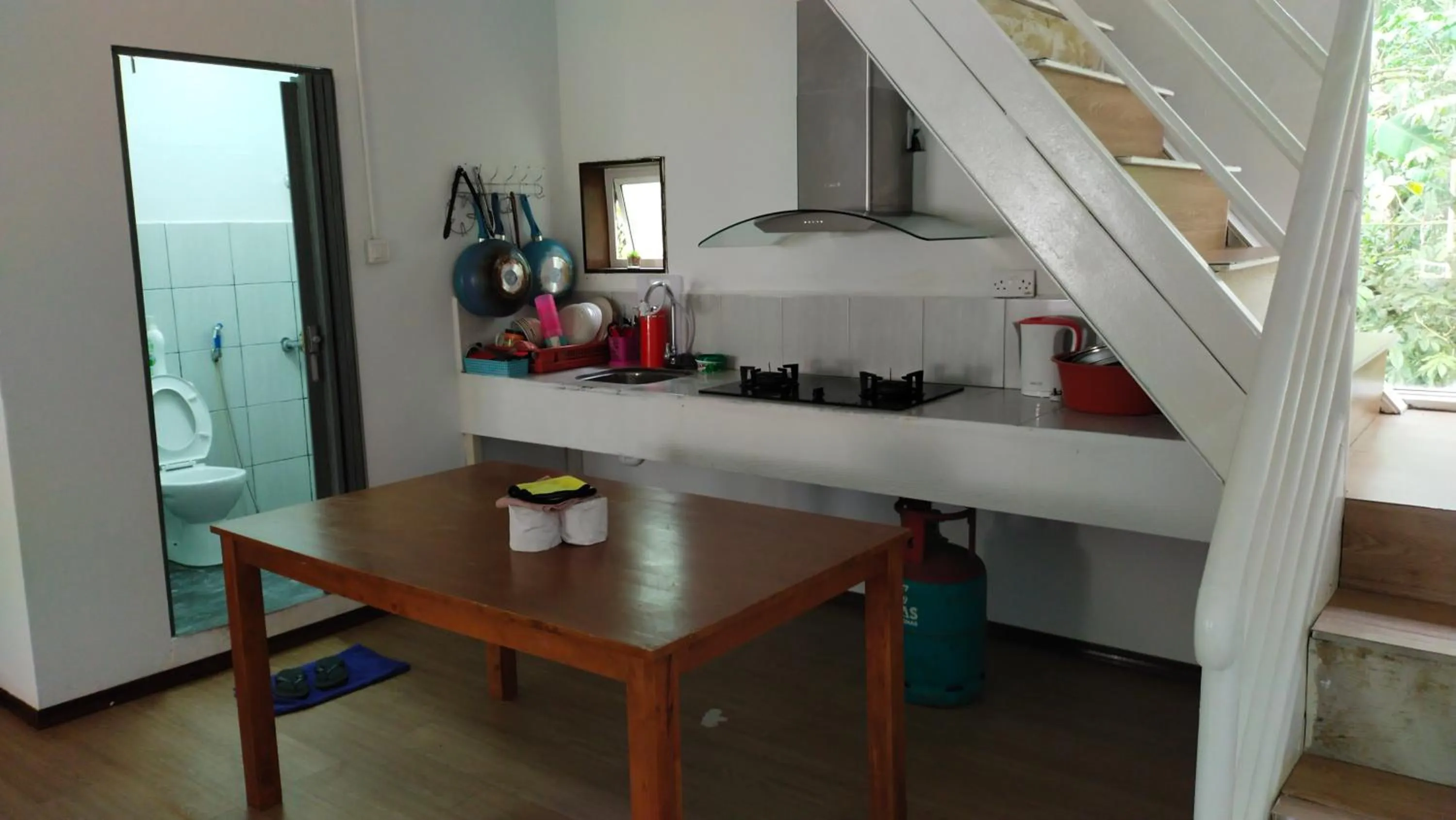 Kitchen or kitchenette in Happy Garden