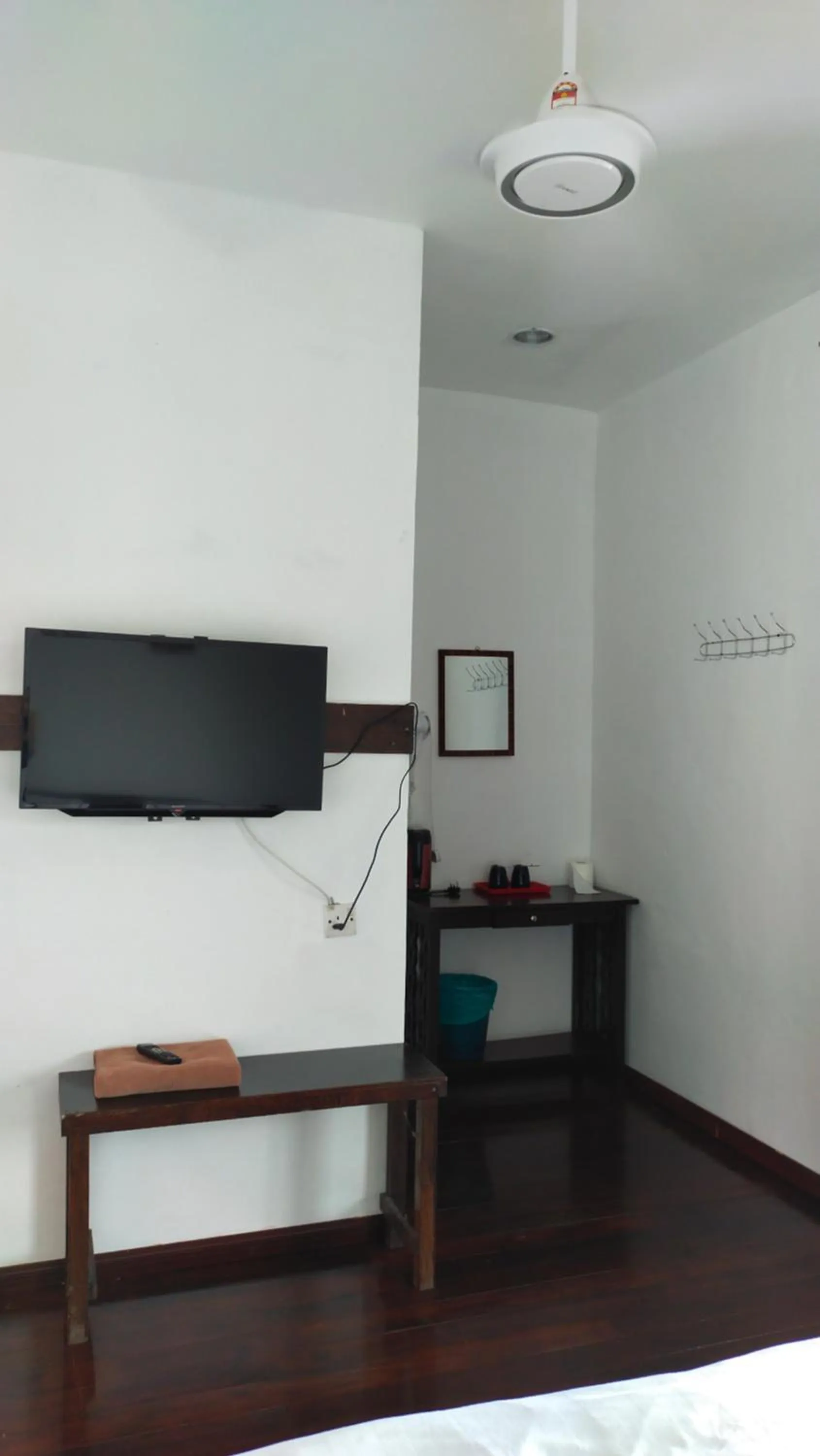 TV and multimedia in Happy Garden