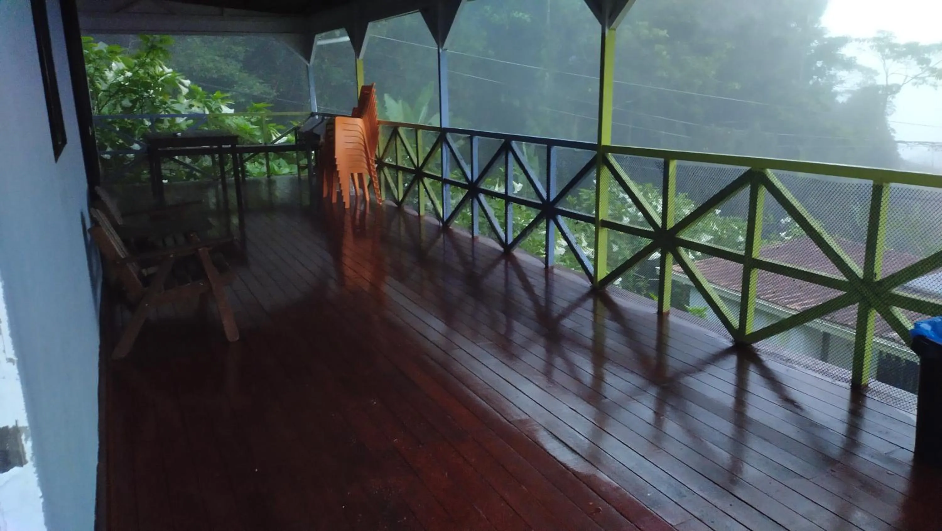 Balcony/Terrace in Happy Garden