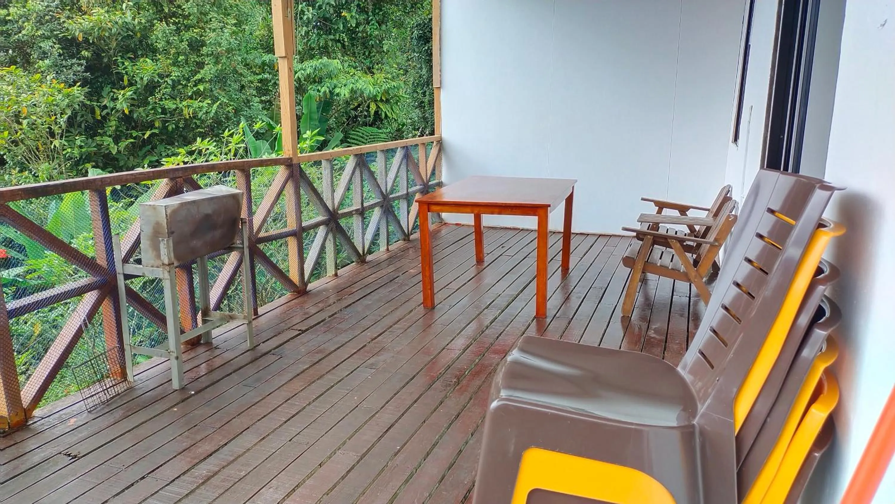 Balcony/Terrace in Happy Garden