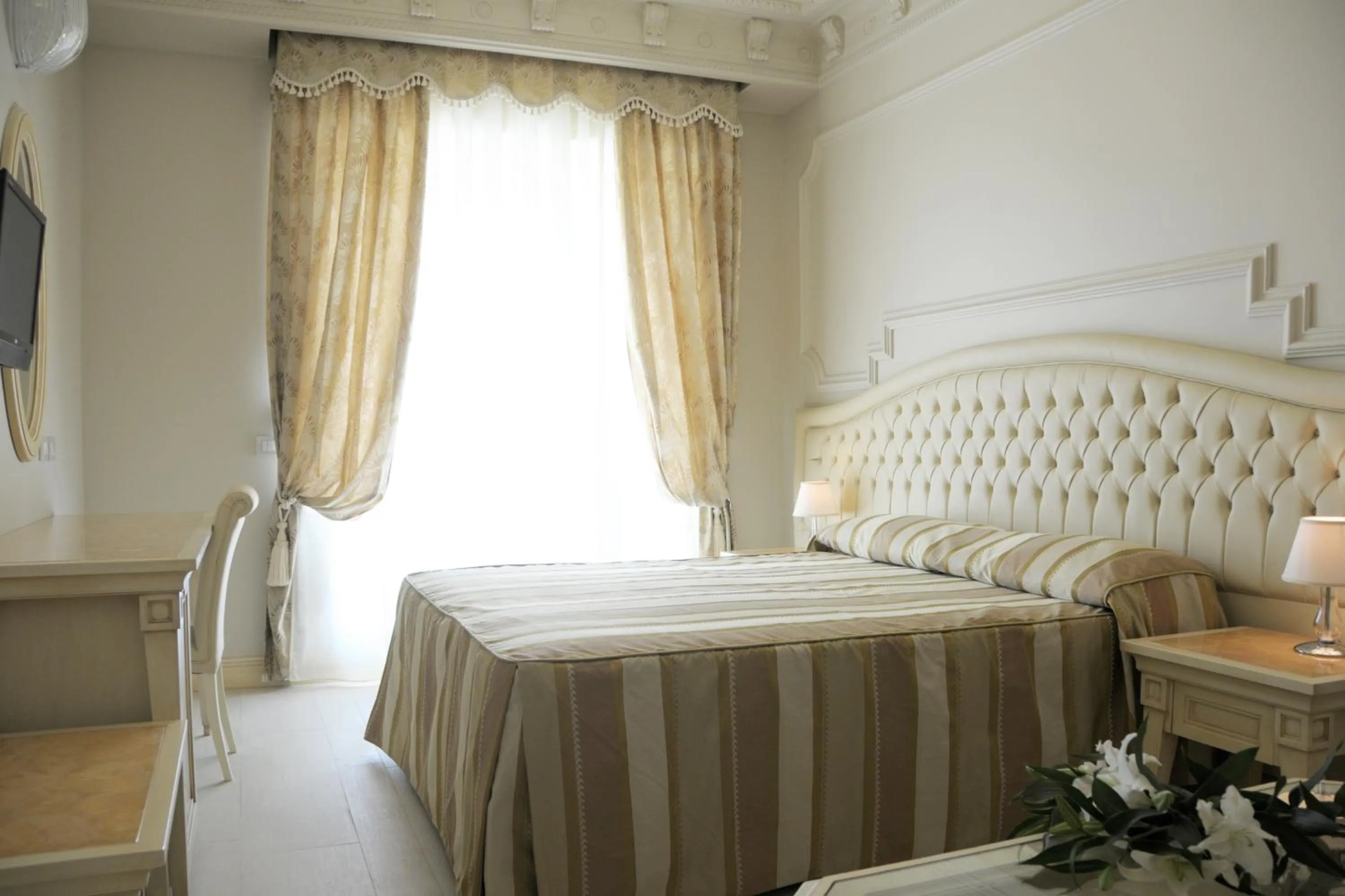 Photo of the whole room, Bed in Hotel Conchiglia