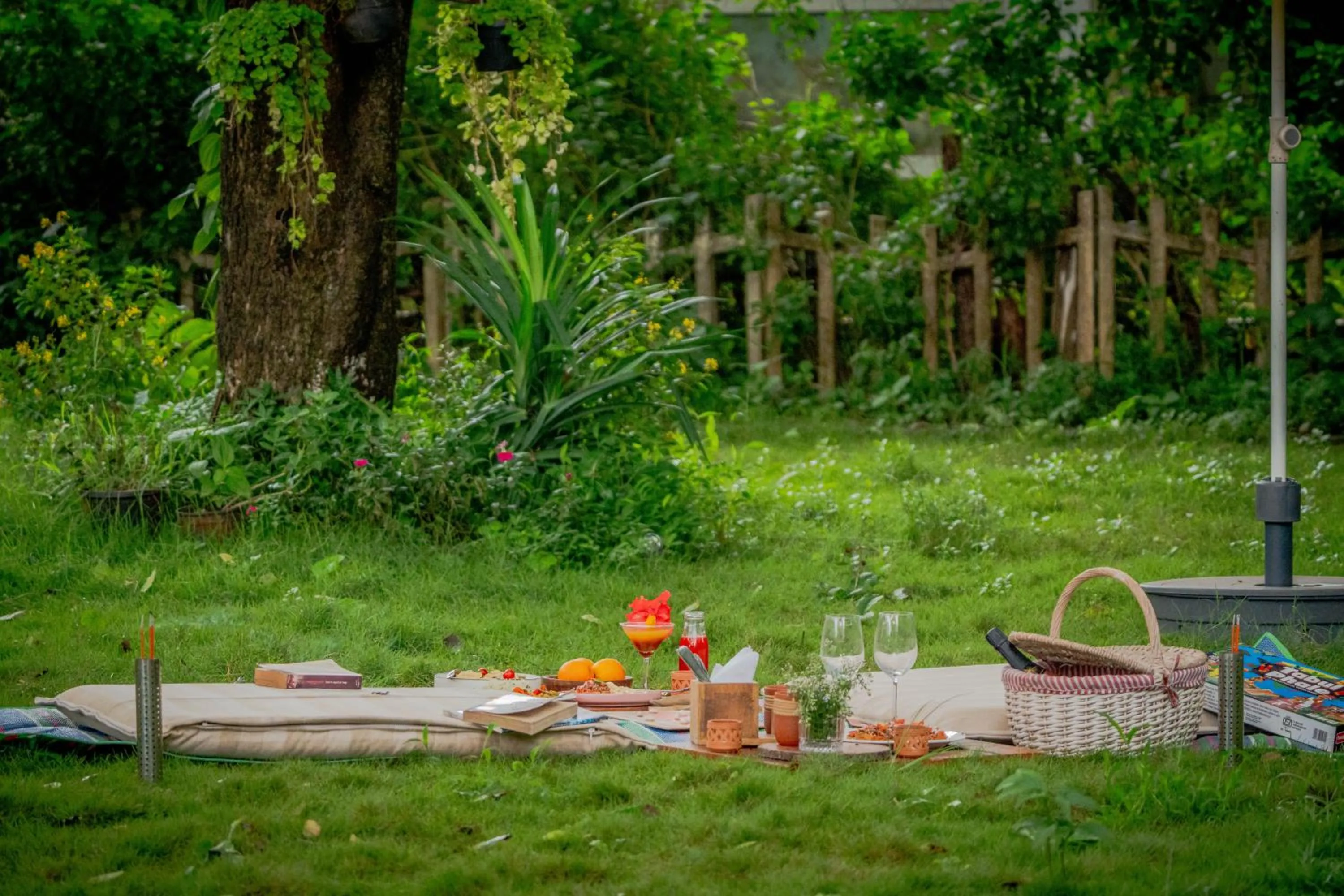 Restaurant/places to eat in Circle