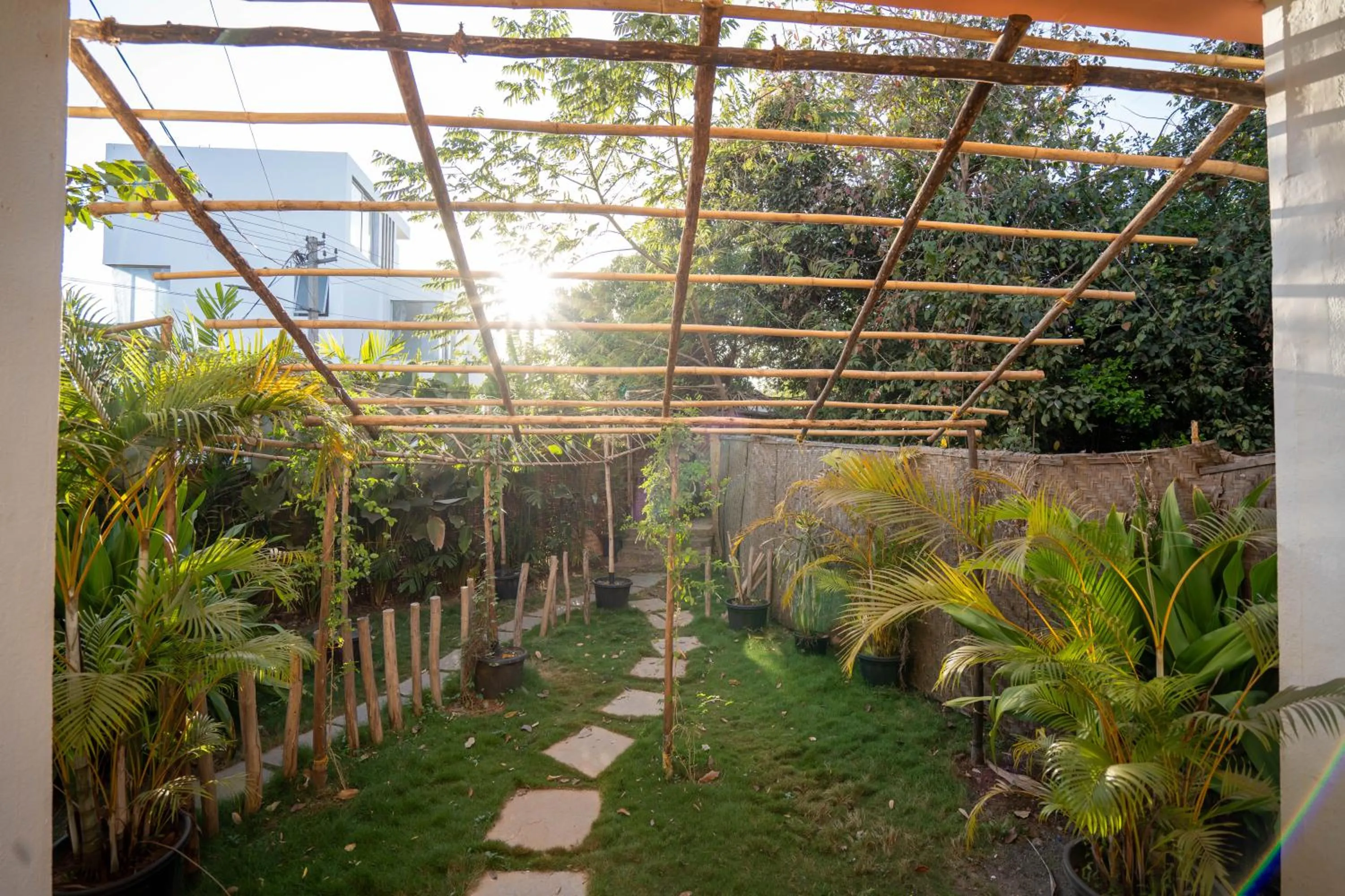 Garden view in Circle