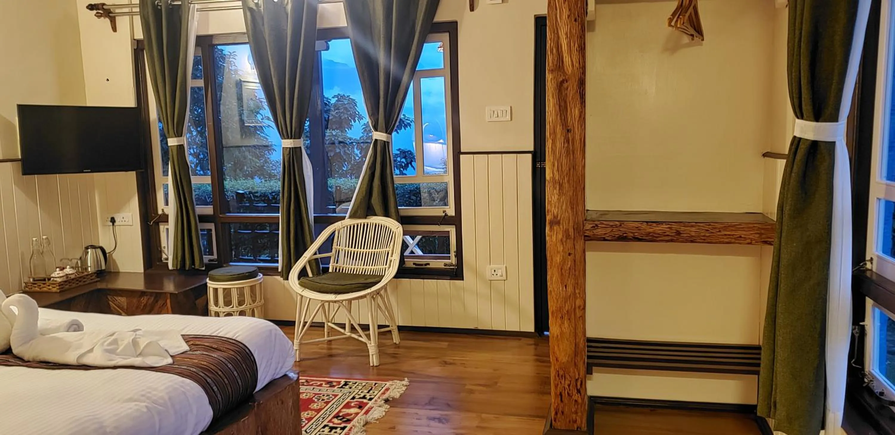 Bed in The Nettle and Fern Farmstay