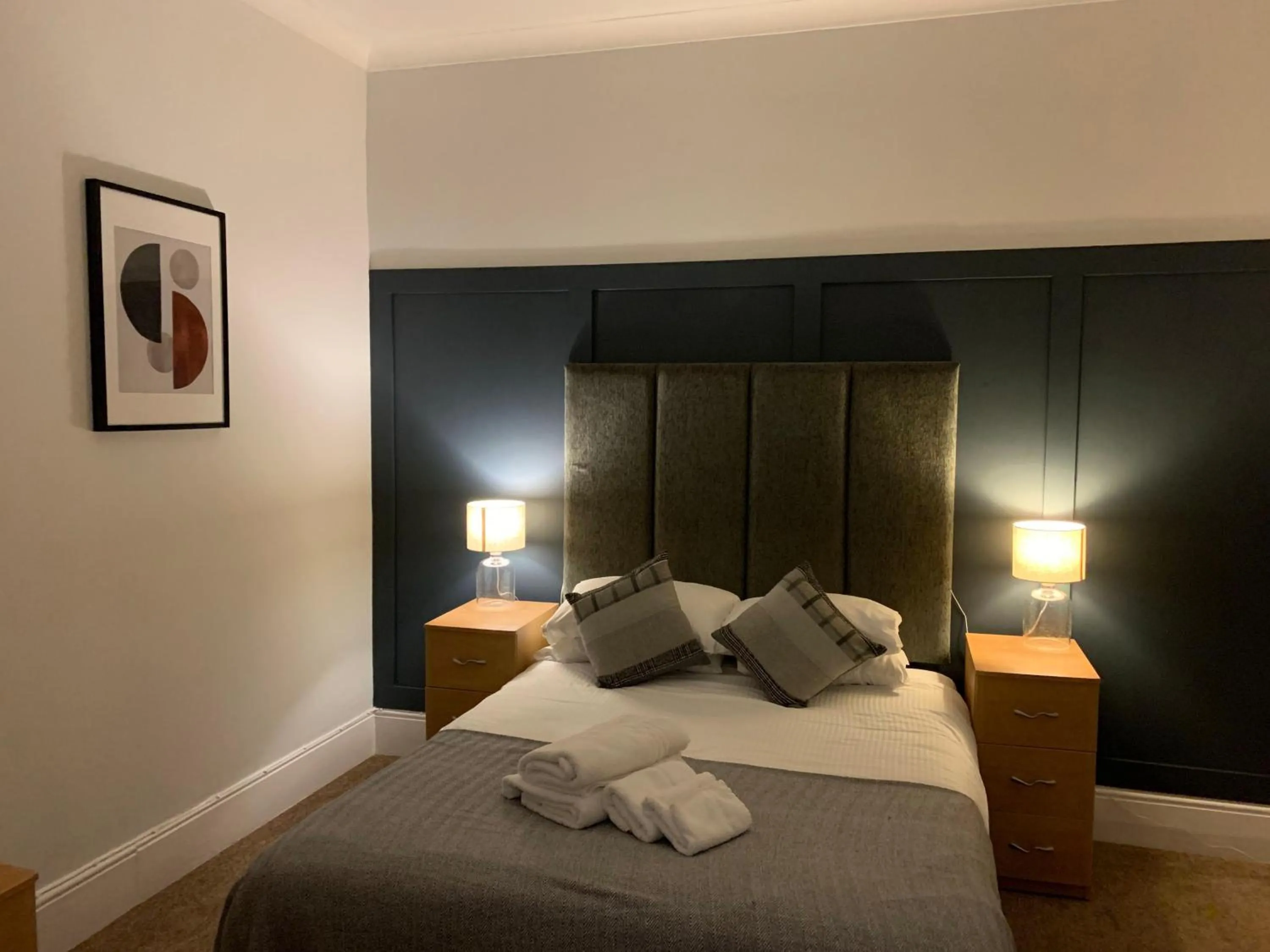 Bed in Membly Hall Hotel