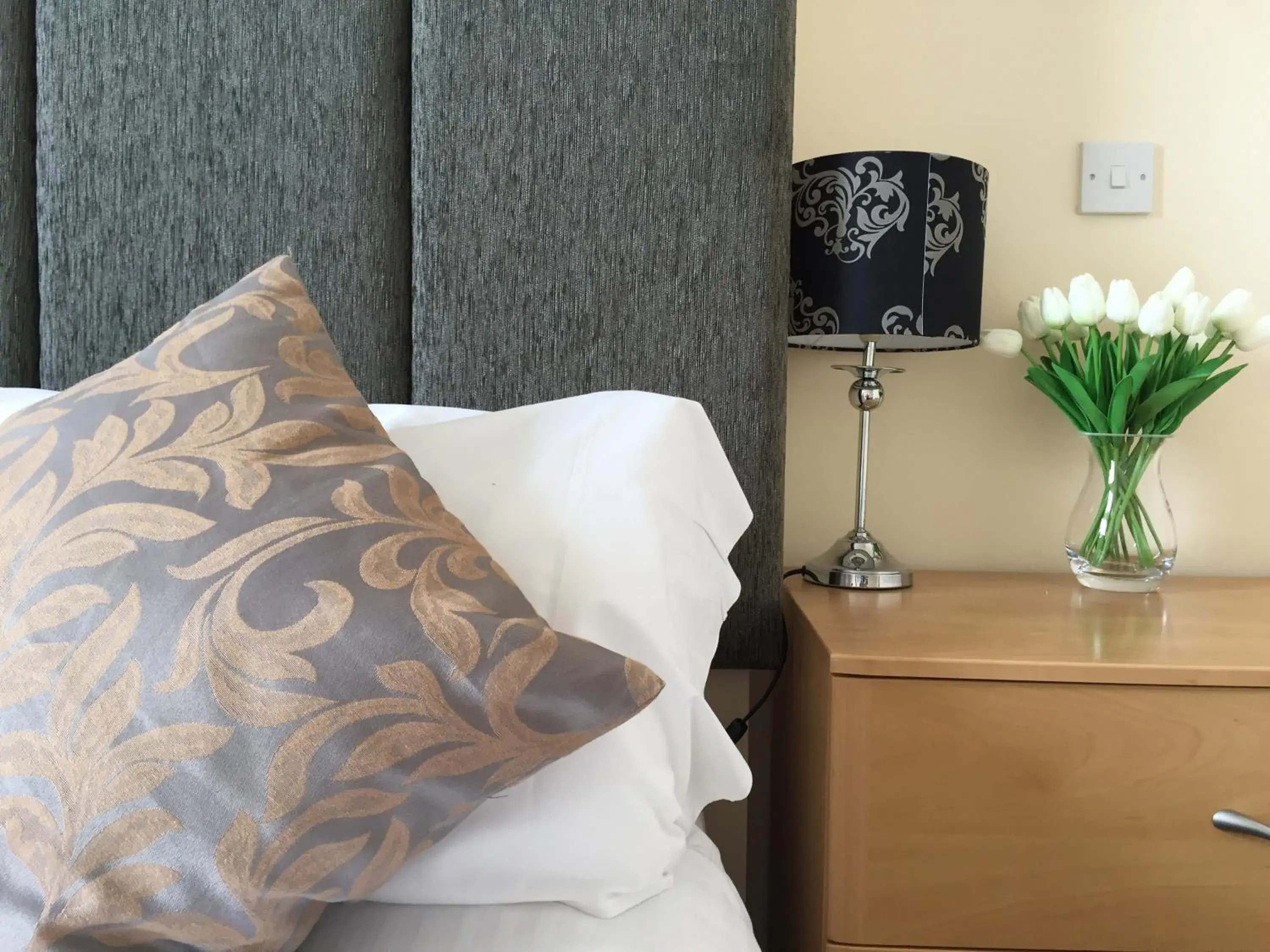 Classic Double Room with Sea View - single occupancy in Membly Hall Hotel Classic Double Room with Sea View - single occupancy in Membly Hall Hotel