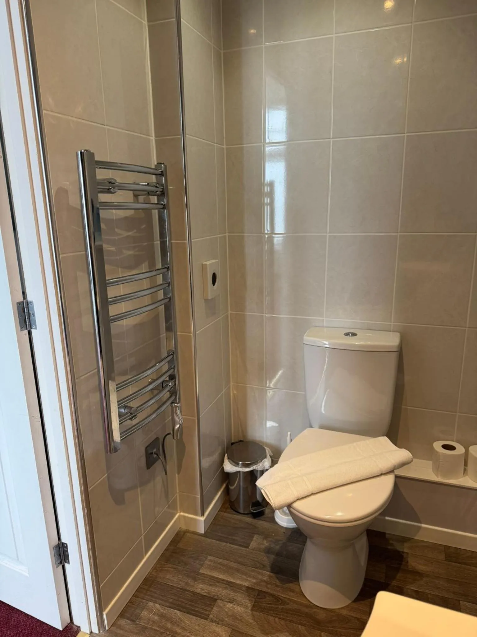 Shower in The Calder House Hotel